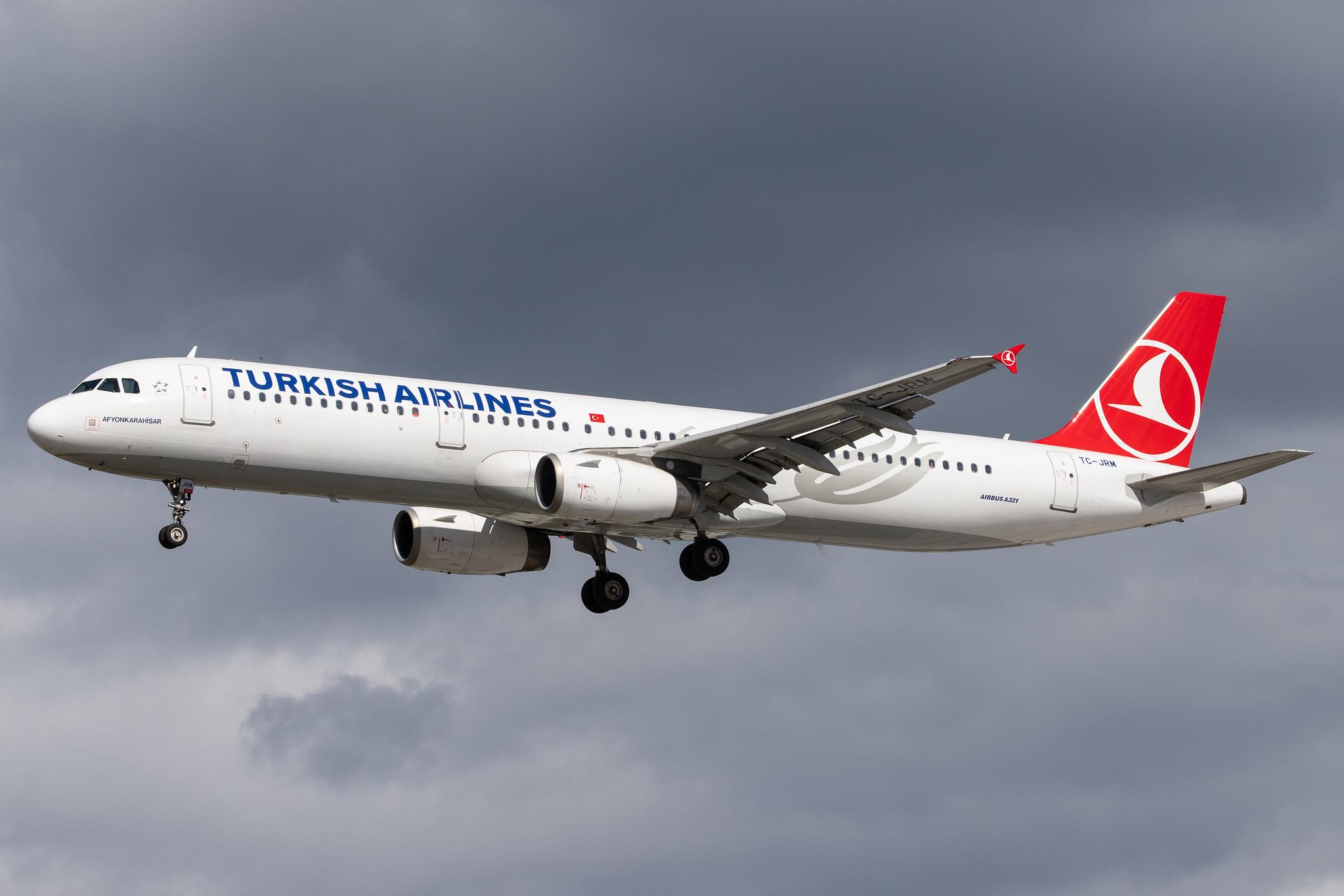 Hamburg Airport: Turkish Airlines (TK / THY) |  Airbus A321-231 A321 | TC-JRM | MSN 4643
