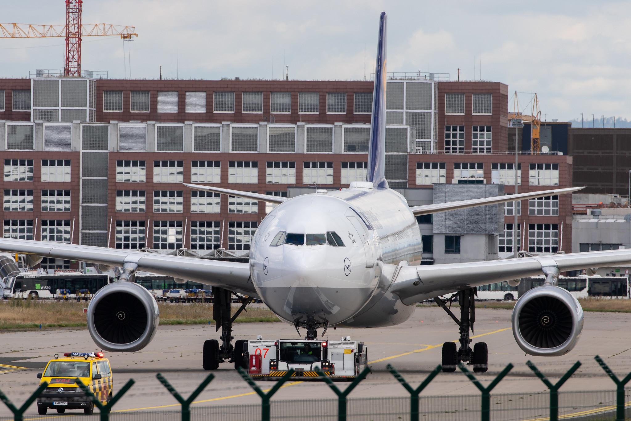 Frankfurt Airport: Lufthansa (LH / DLH) |  Airbus A330-343 A333 | D-AIKK | MSN 0896