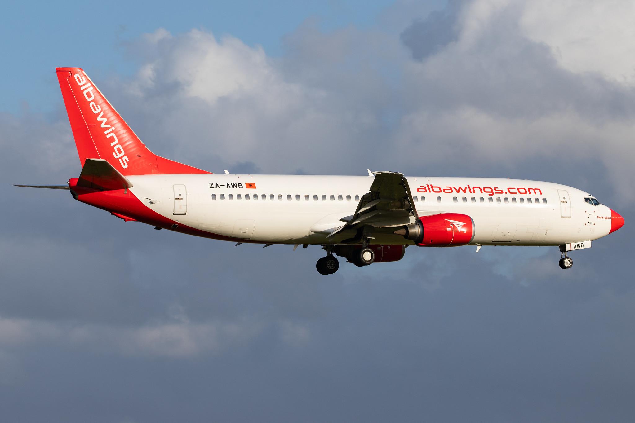 Hamburg Airport: Albawings (2B / AWT) |  Boeing 737-408 B734 | ZA-AWB | MSN 24352