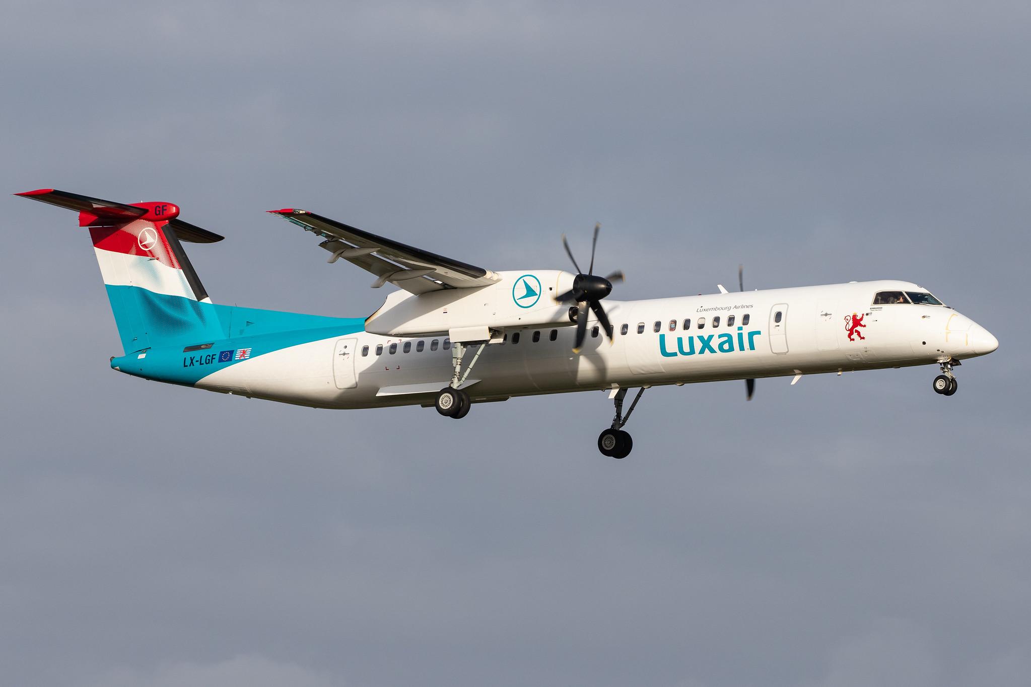 Hamburg Airport: Luxair (LG / LGL) |  De Havilland Canada Dash 8-400 DH8D | LX-LGF | MSN 4349