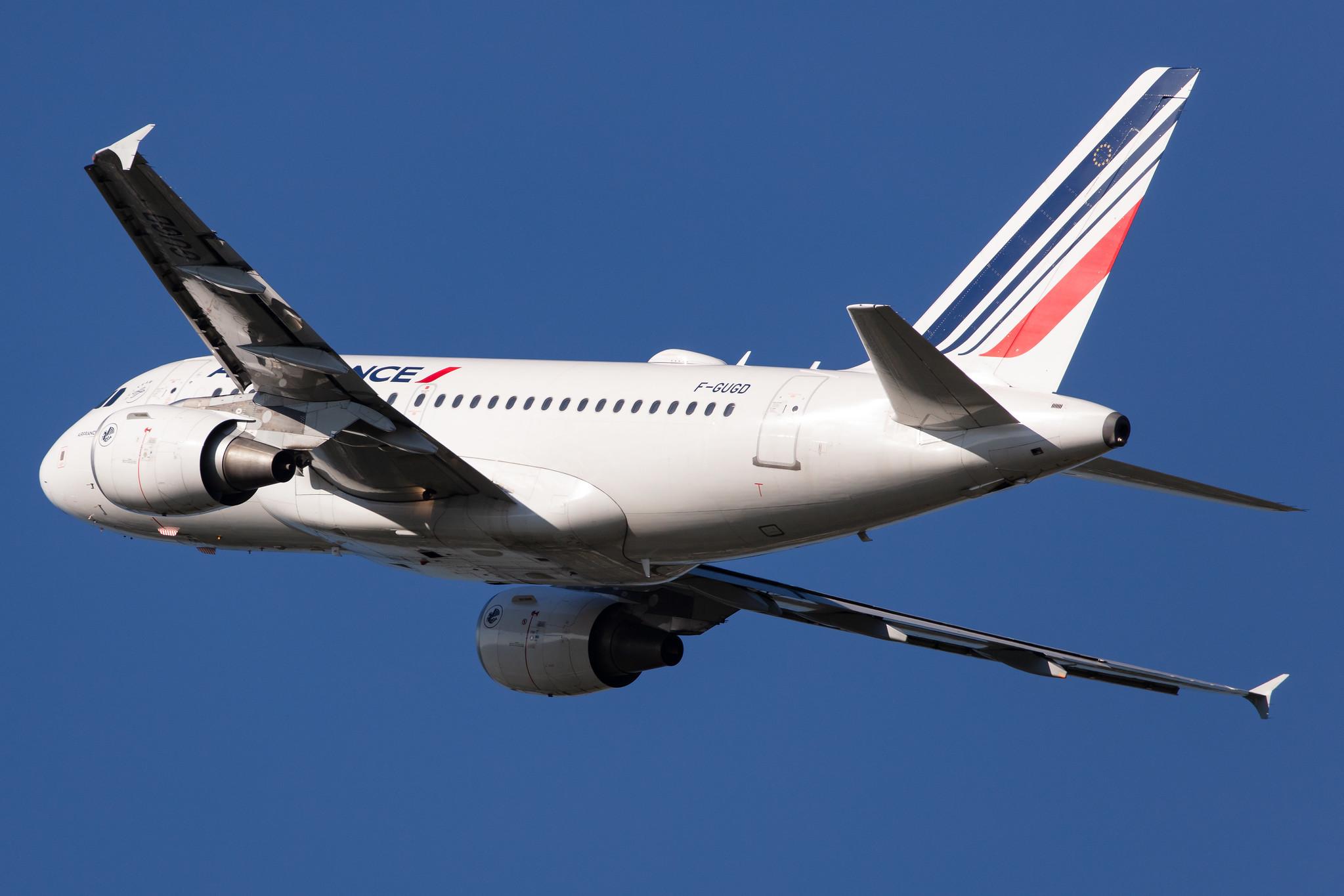 Hamburg Airport: Air France (AF / AFR) |  Airbus A318-111 A318 | F-GUGD | MSN 2081