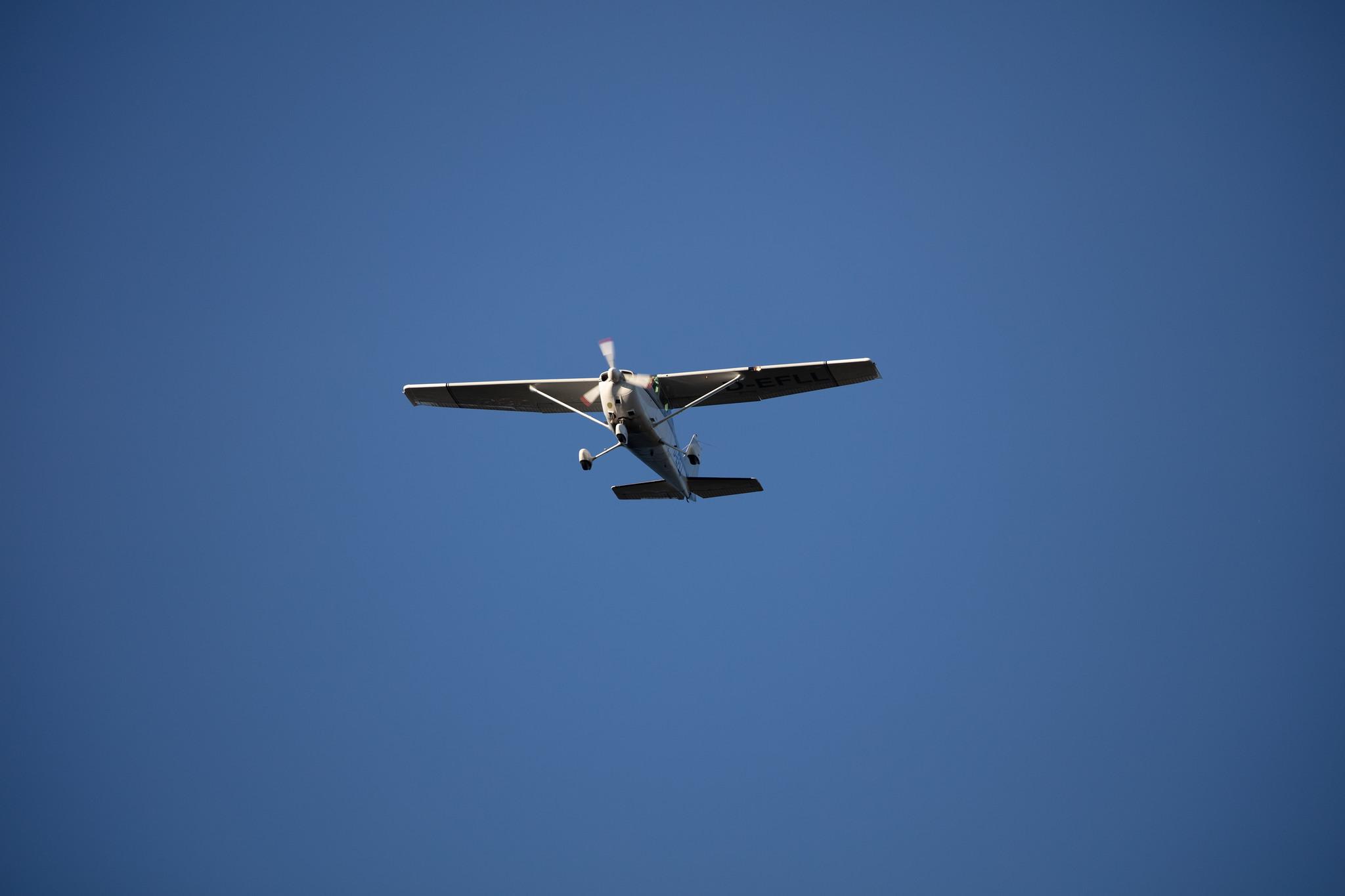 Hamburg Airport: Private owner |  Cessna 172P Skyhawk C172 | D-EFLL | MSN 172-75489