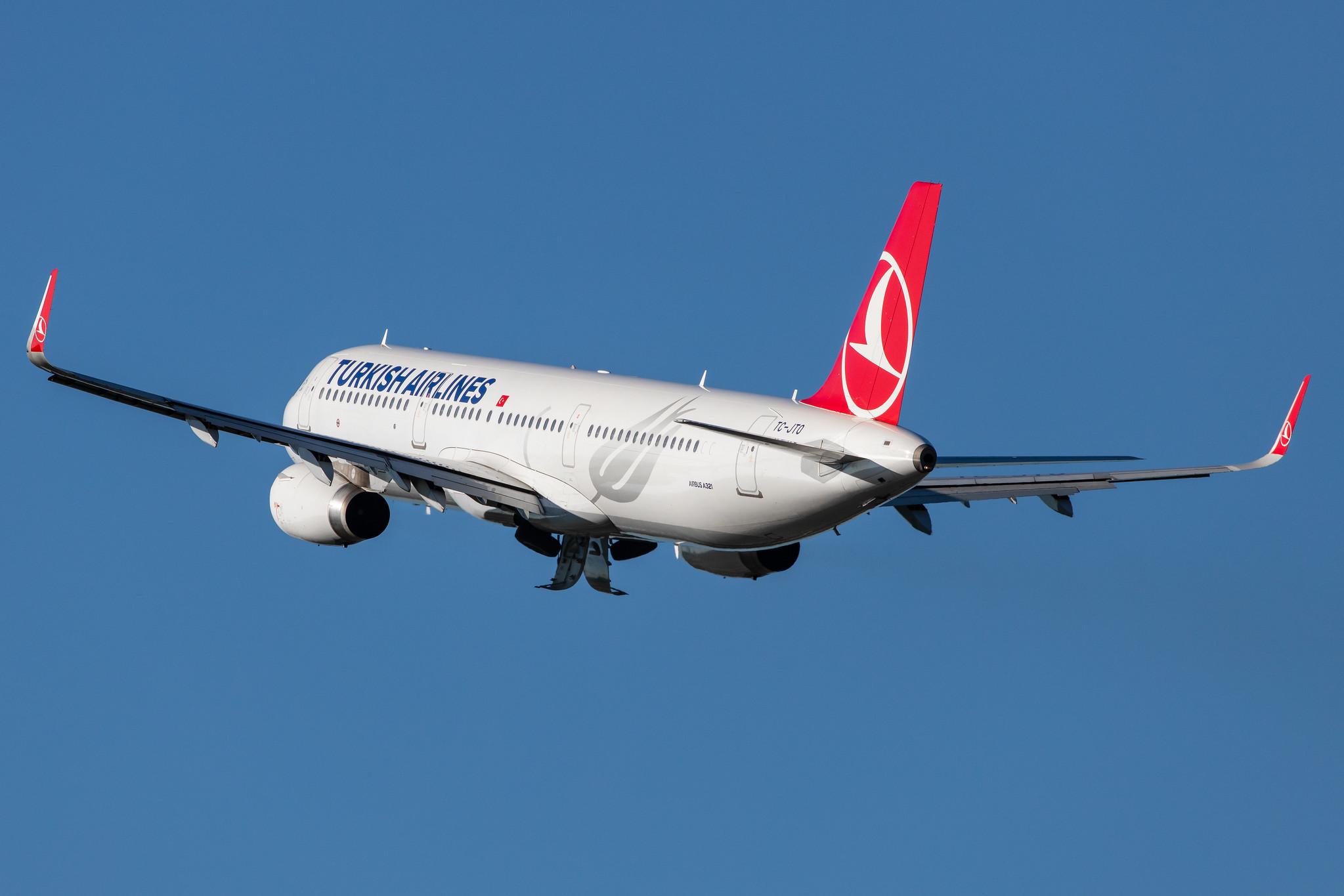 Hamburg Airport: Turkish Airlines (TK / THY) |  Airbus A321-231 A321 | TC-JTO | MSN 7299