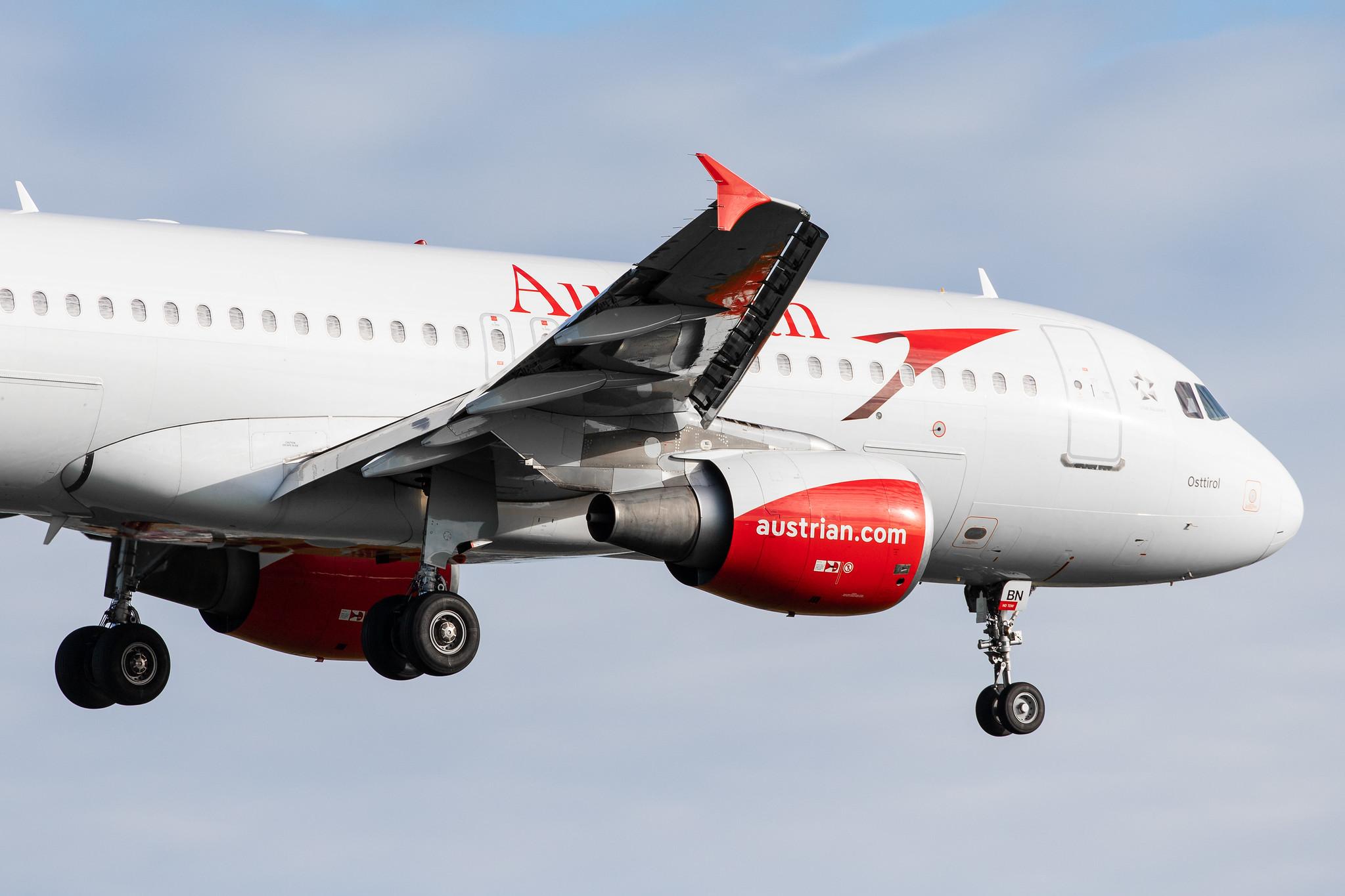 Hamburg Airport: Austrian Airlines (OS / AUA) |  Airbus A320-214 A320 | OE-LBN | MSN 0768