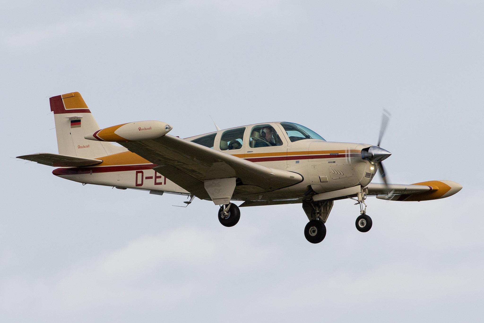 Hamburg Airport: Private owner |  Beech F33A Bonanza BE33 | D-EPWP | MSN CE-1654