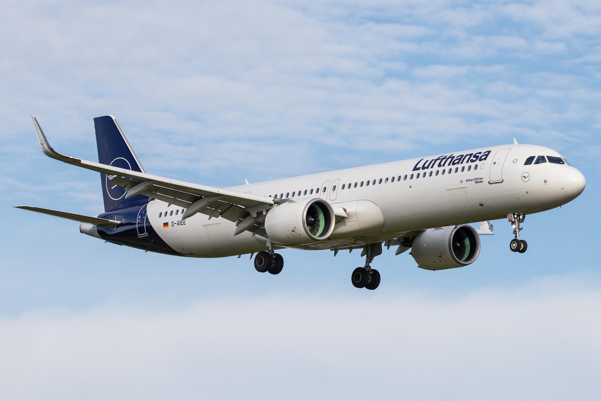 Hamburg Airport: Lufthansa (LH / DLH) |  Airbus A321-271NX A21N | D-AIEE | MSN 9046