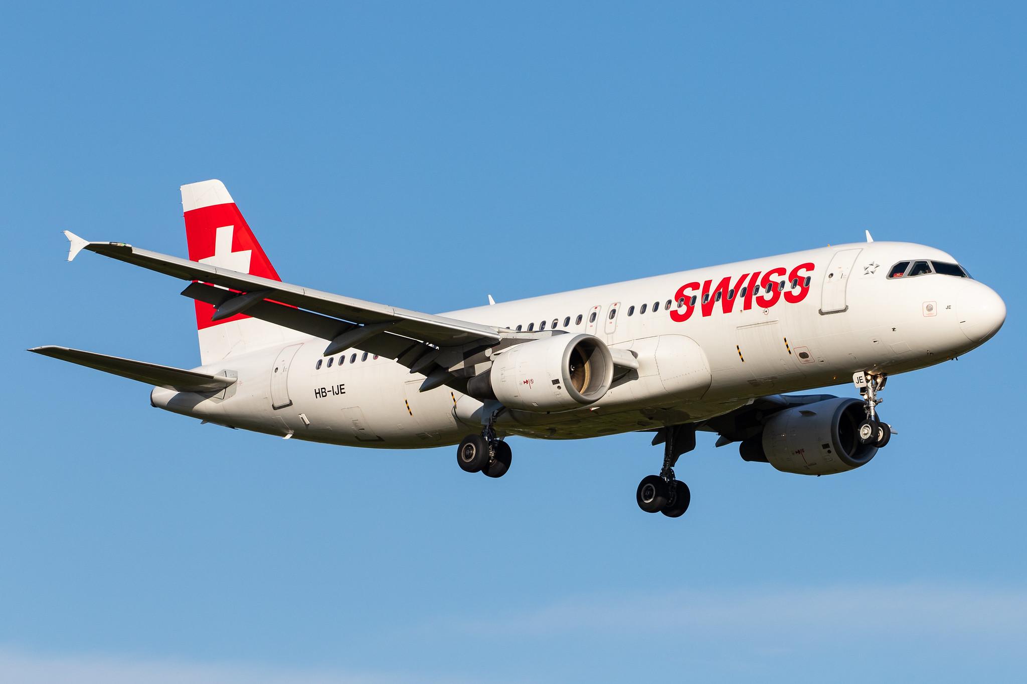Hamburg Airport: Swiss (LX / SWR) |  Airbus A320-214 A320 | HB-IJE | MSN 0559