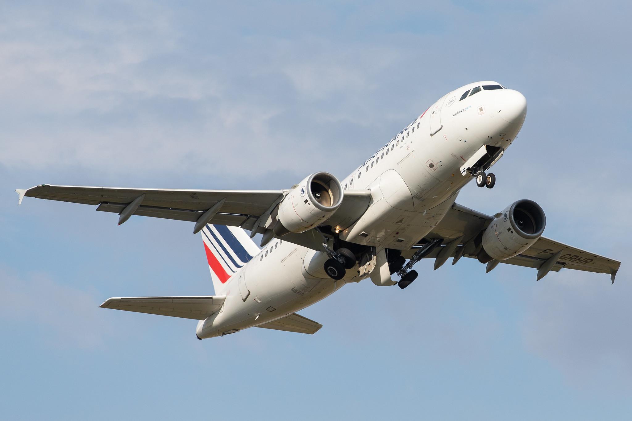 Hamburg Airport: Air France (AF / AFR) |  Airbus A319-111 A319 | F-GRHR | MSN 1415