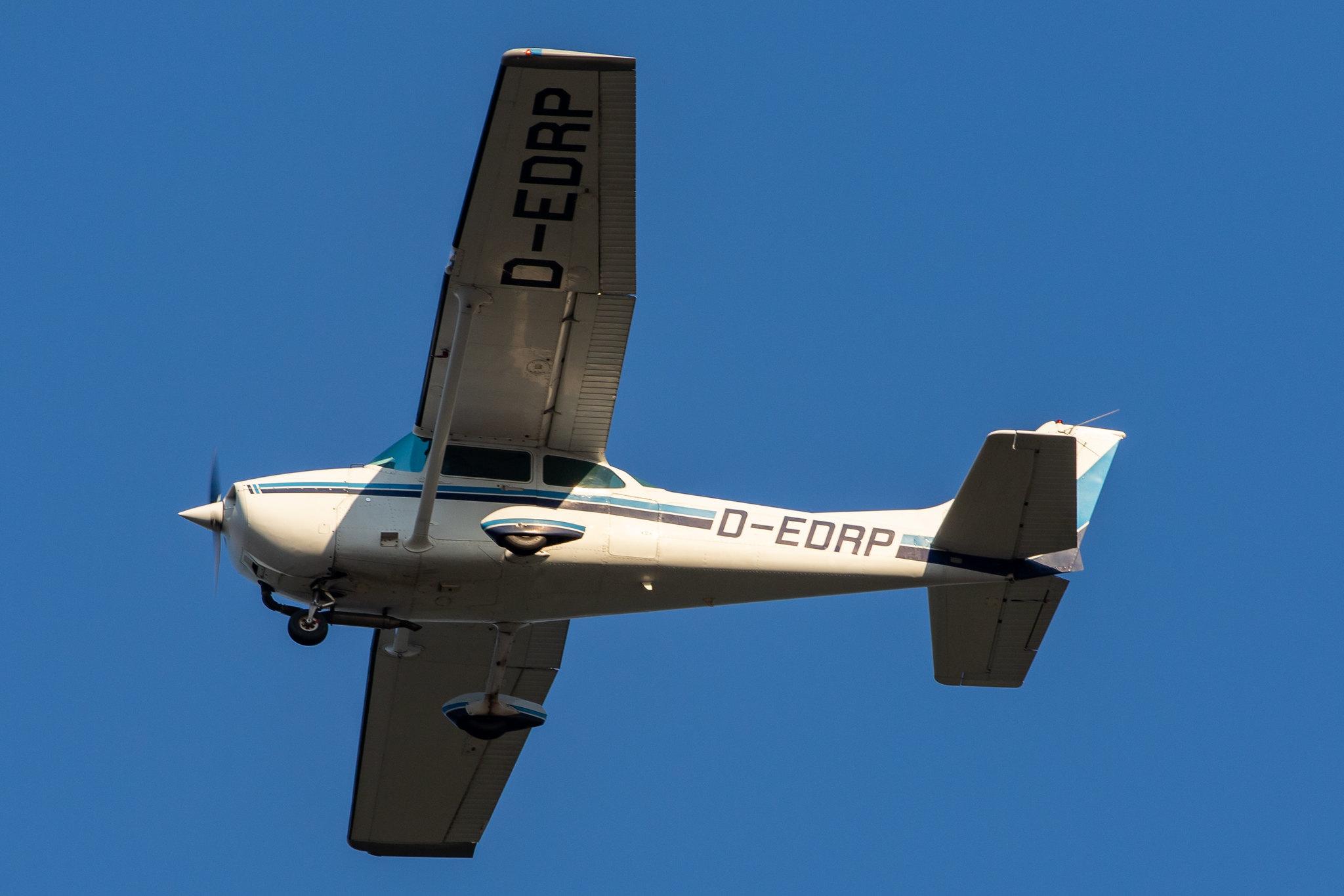 Frankfurt Airport: Private owner |  Cessna F172P Skyhawk C172 | D-EDRP | MSN F17202179