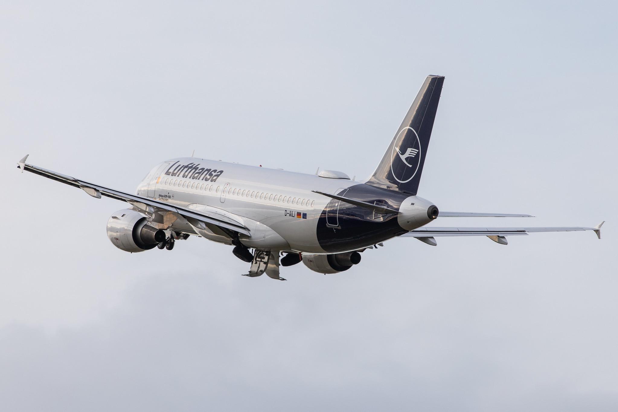 Hamburg Airport: Lufthansa (LH / DLH) |  Airbus A319-114 A319 | D-AILI | MSN 0651