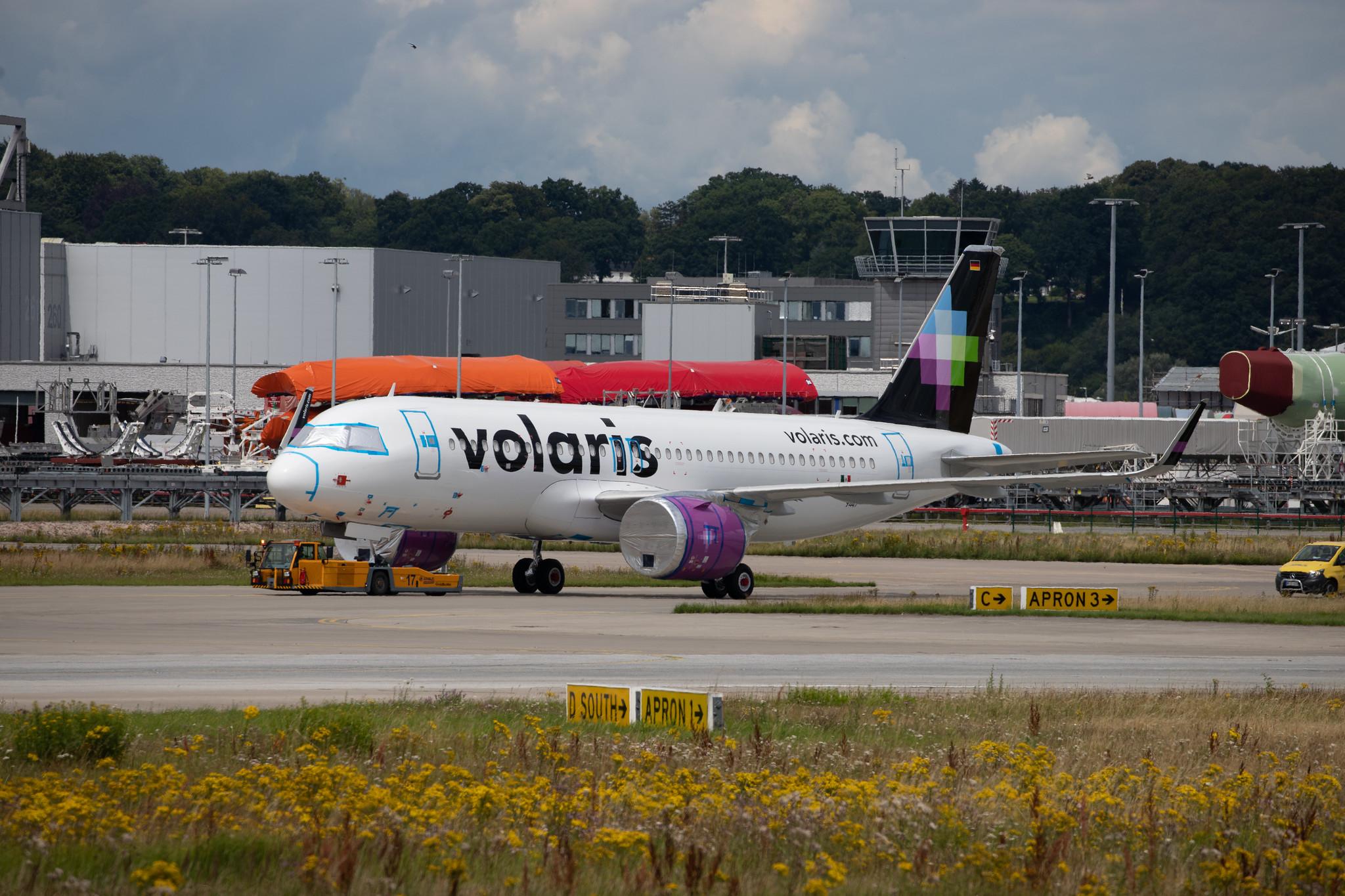 Hamburg Finkenwerder: Volaris (Y4 / VOI) |  Airbus A320-271N A20N | D-AXAB | MSN 9447