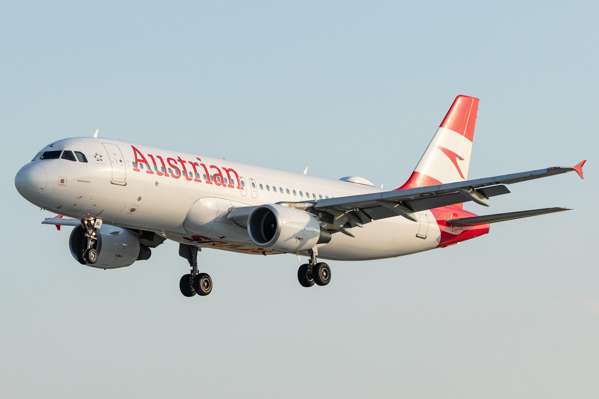 Hamburg Airport: Austrian Airlines (OS / AUA) |  Airbus A320-214 A320 | OE-LBL | MSN 2009