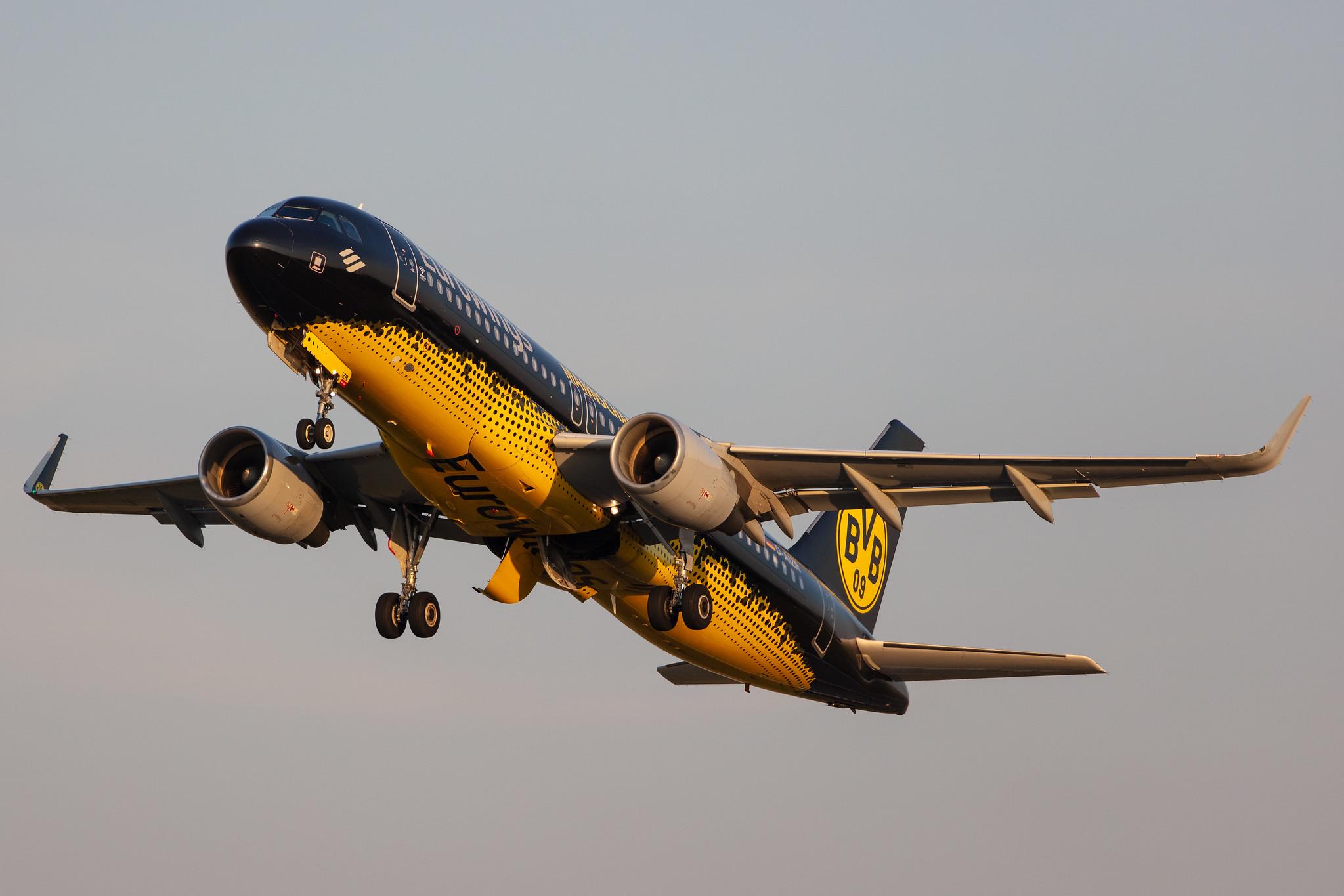 Hamburg Airport: Eurowings (EW / EWG) |  Livery: Borussia Dortmund Livery |  Airbus A320-214 A320 | D-AIZR | MSN 5525