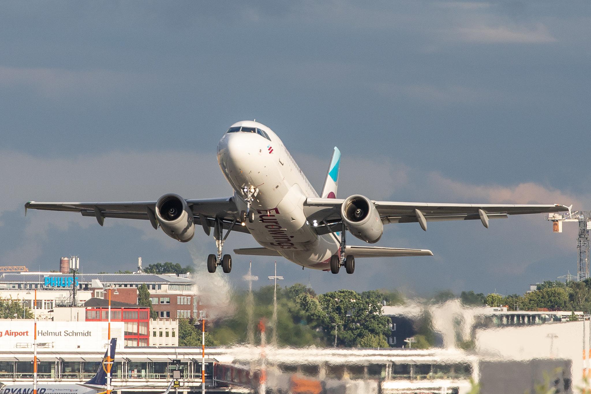 Hamburg Airport: Eurowings (EW / EWG) |  Airbus A319-132 A319 | D-AGWZ | MSN 5978