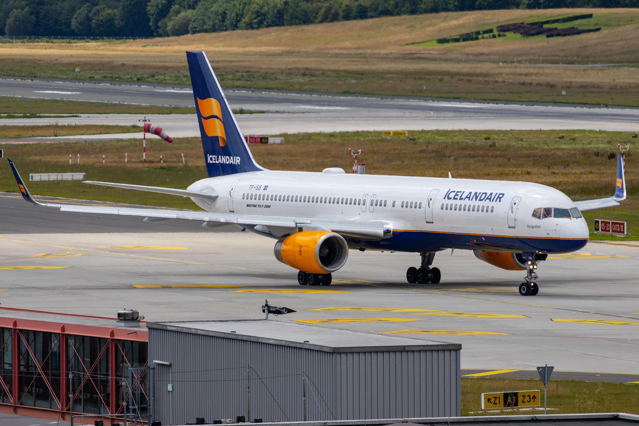 Hamburg Airport: Icelandair (FI / ICE) |  Boeing 757-223 B752 | TF-ISS | MSN 27447
