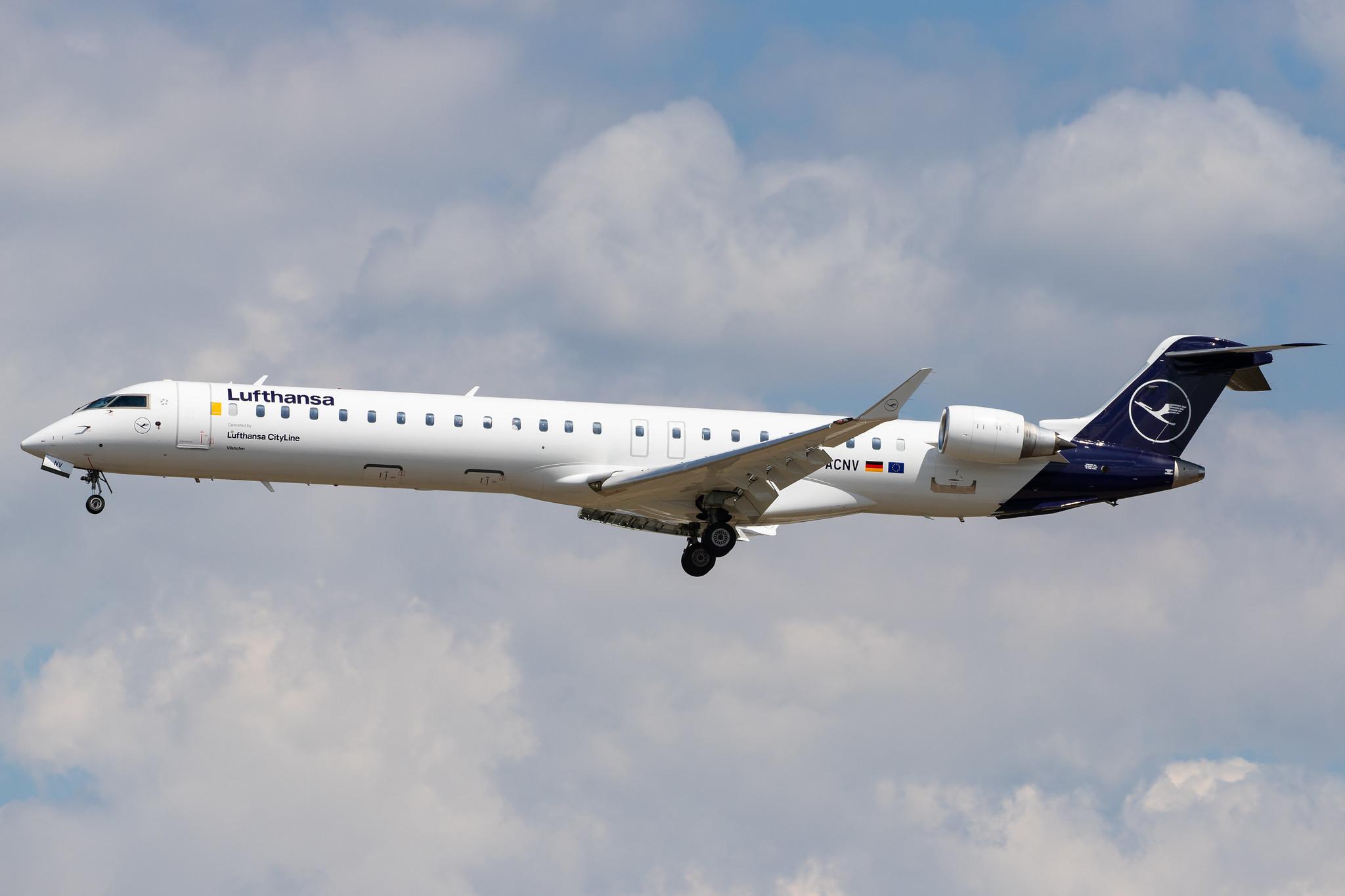 Frankfurt Airport: Lufthansa (LH / DLH) | Operator: Lufthansa CityLine |  Mitsubishi CRJ-900LR CRJ9 | D-ACNV | MSN 15268