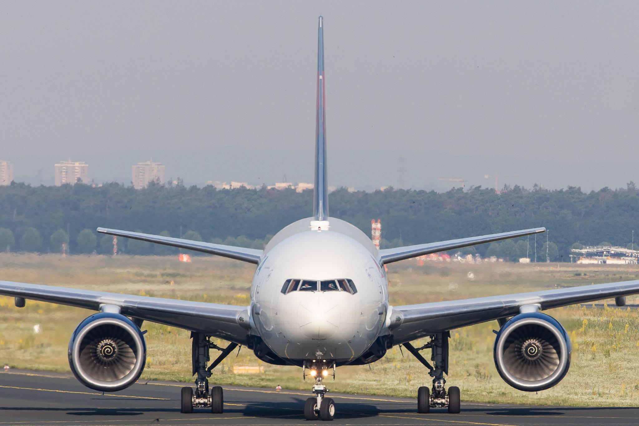 Frankfurt Airport: Delta Air Lines (DL / DAL) |  Boeing 777-232(ER) B772 | N866DA | MSN 29738