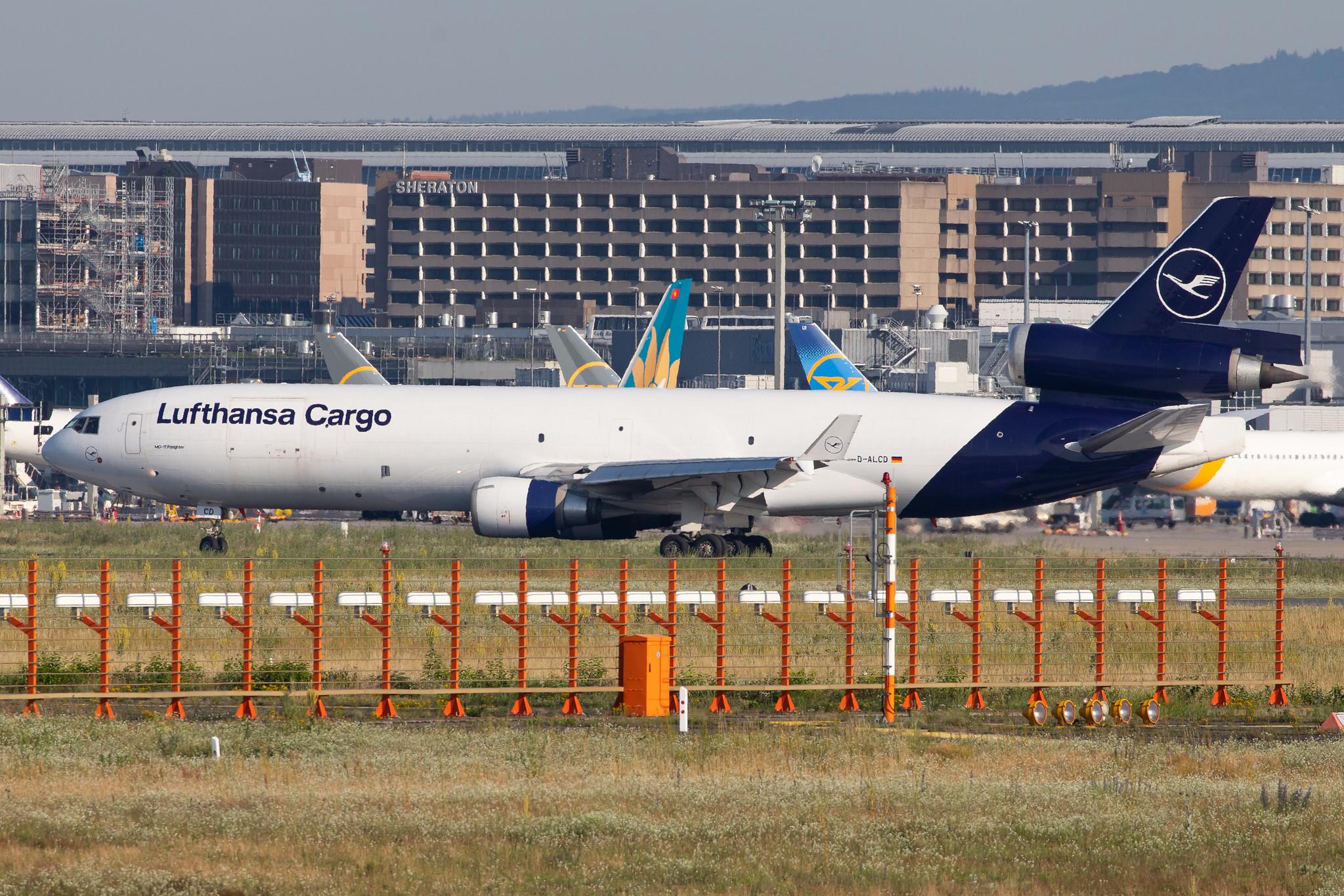 Frankfurt Airport: Lufthansa Cargo (/ GEC) |  McDonnell Douglas MD-11F MD11 | D-ALCD | MSN 48784