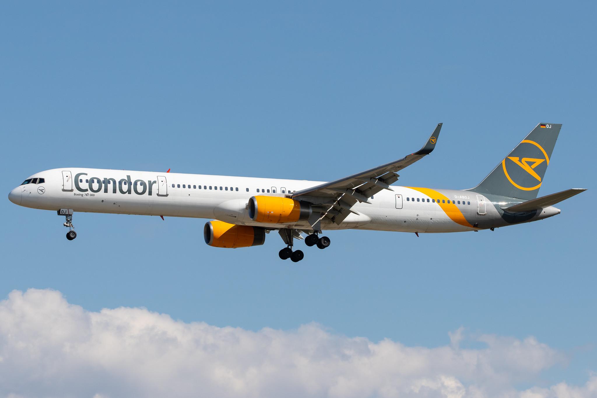Frankfurt Airport: Condor (DE / CFG) |  Boeing 757-330 B753 | D-ABOJ | MSN 29019