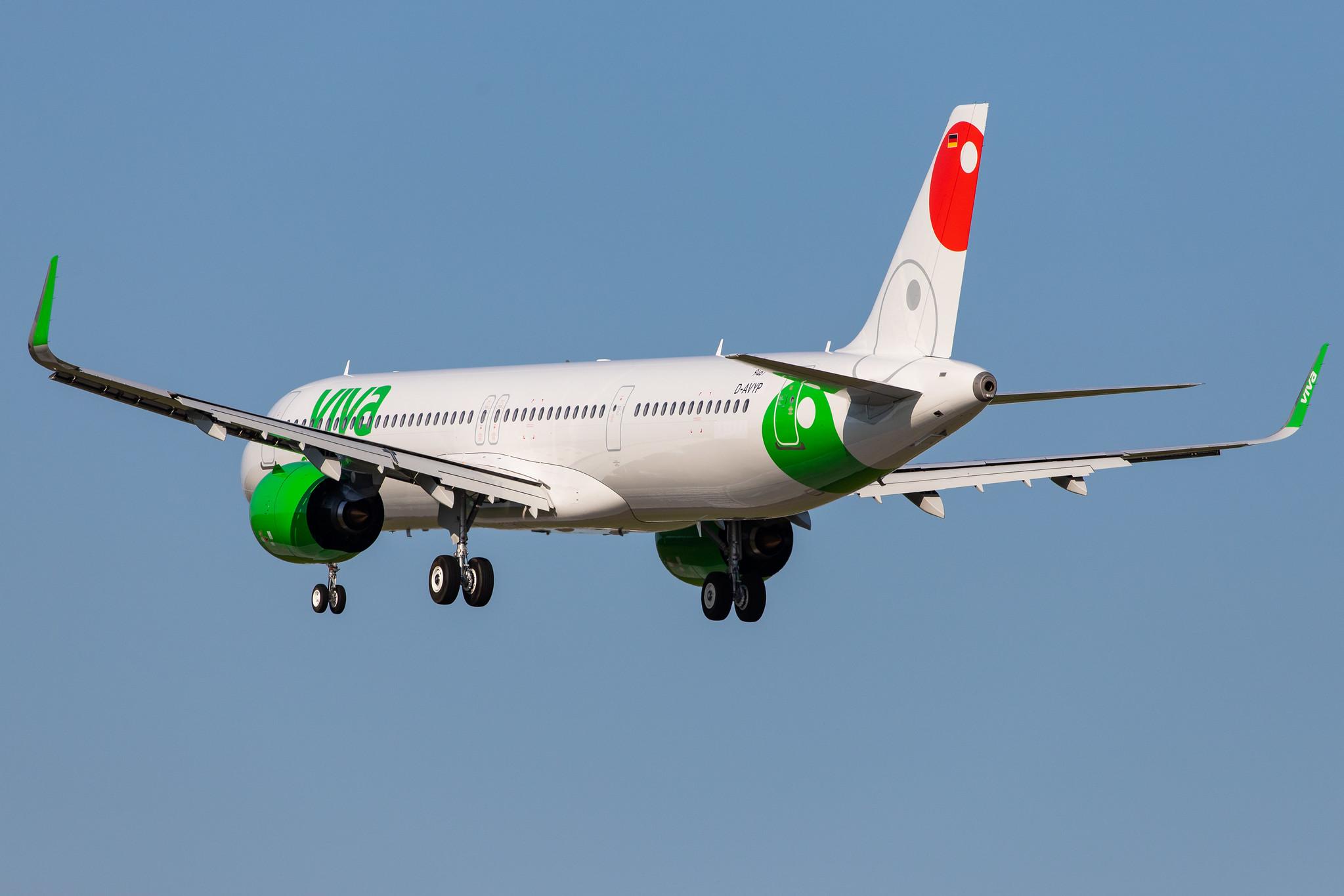 Hamburg Airport: Viva Aerobus (VB / VIV) |  Airbus A321-271NX A21N | D-AVYP | MSN 9487 (XA-VBA)