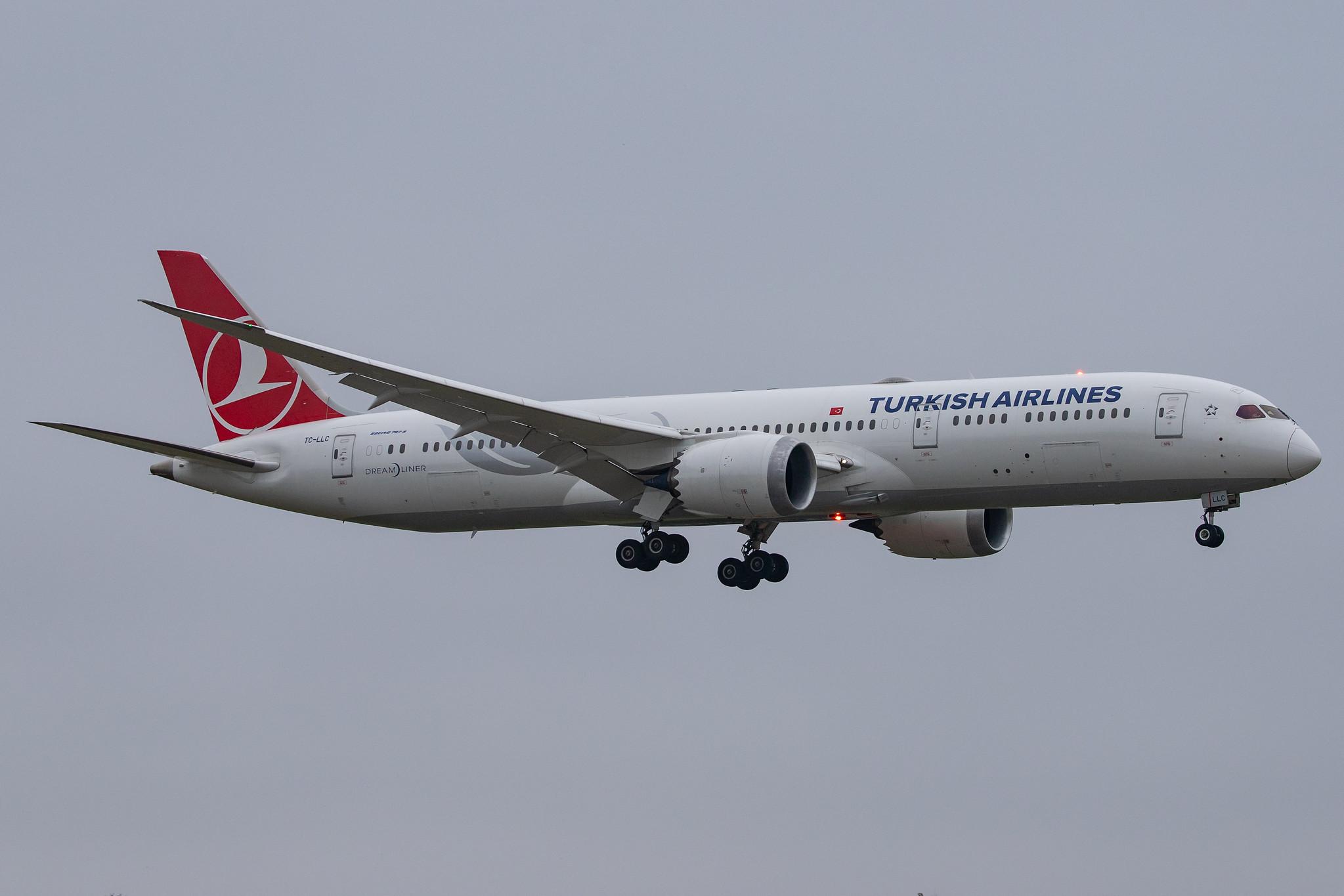 Hamburg Airport: Turkish Airlines (TK / THY) |  Boeing 787-9 Dreamliner B789 | TC-LLC | MSN 65803
