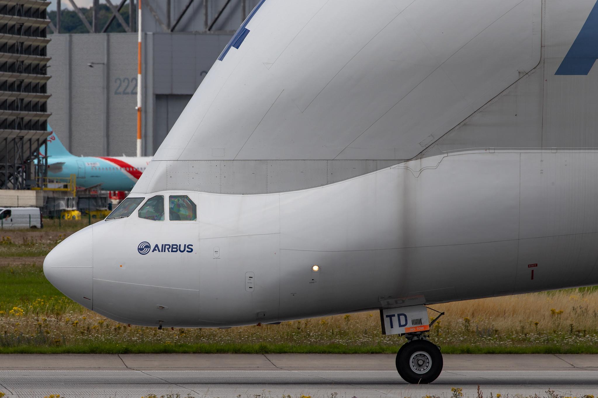 Hamburg Finkenwerder: Airbus Transport International (4Y / BGA) |  Airbus A300-608ST Beluga A3ST | F-GSTD | MSN 776