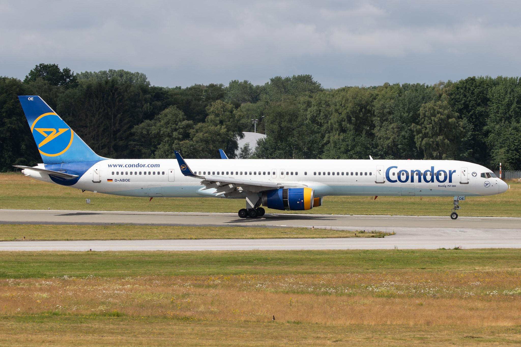 Hamburg Airport: Condor (DE / CFG) |  Boeing 757-330 B753 | D-ABOE | MSN 29012