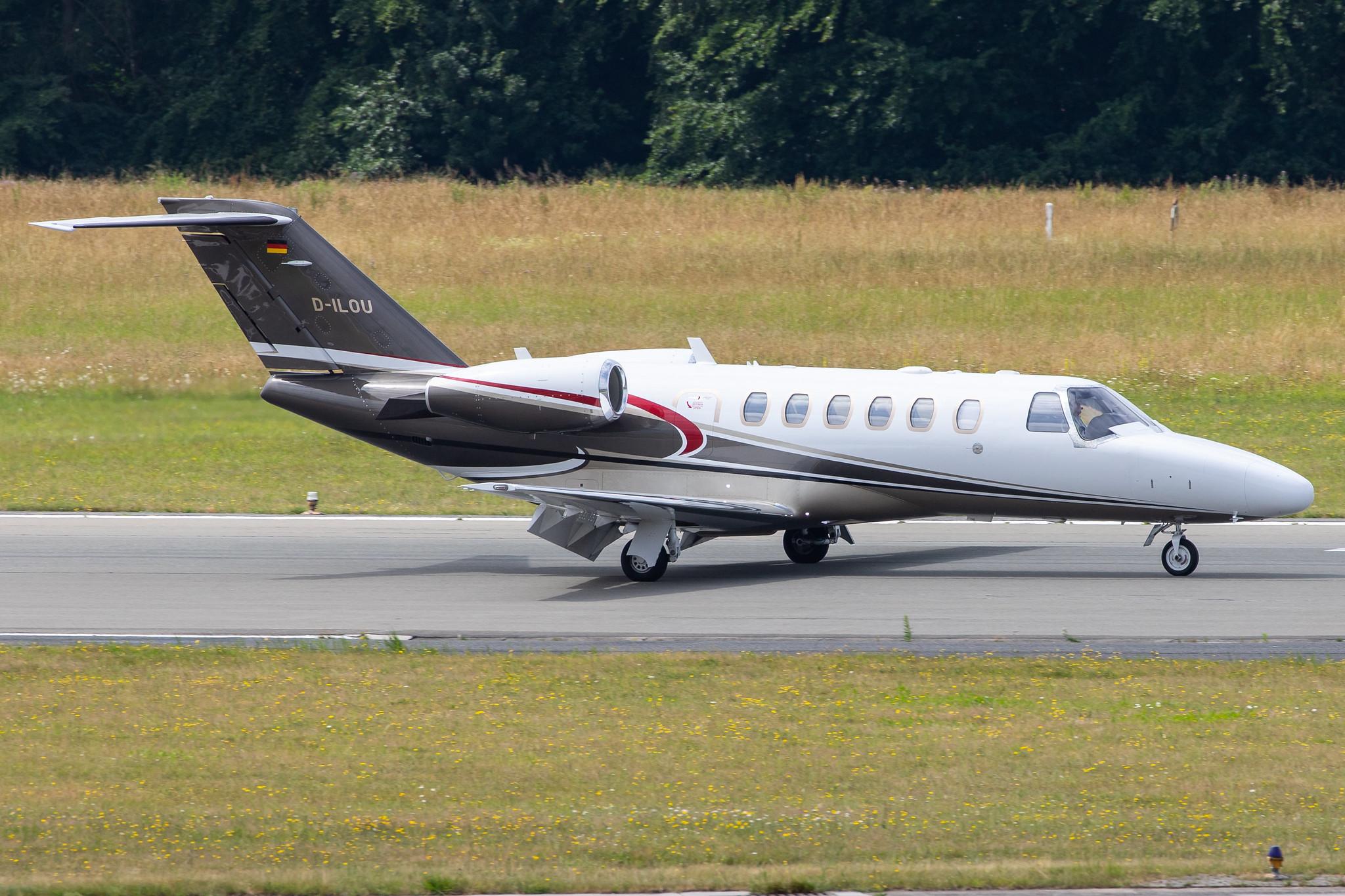 Hamburg Airport: Sylt Air (7E / AWU) |  Cessna 525A CitationJet CJ2+ C25A | D-ILOU | MSN 525A-0512