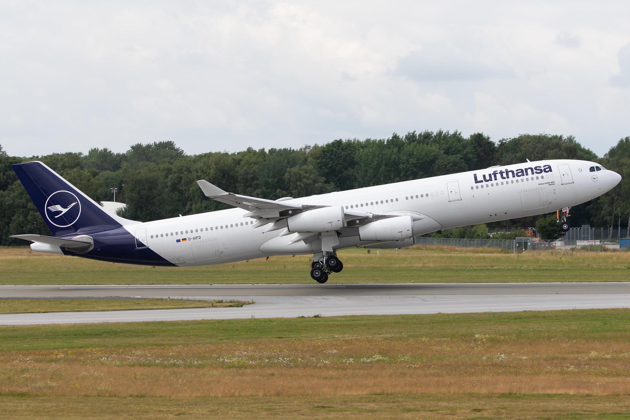 Hamburg Airport: Lufthansa (LH / DLH) |  Airbus A340-313 A343 | D-AIFD | MSN 0390