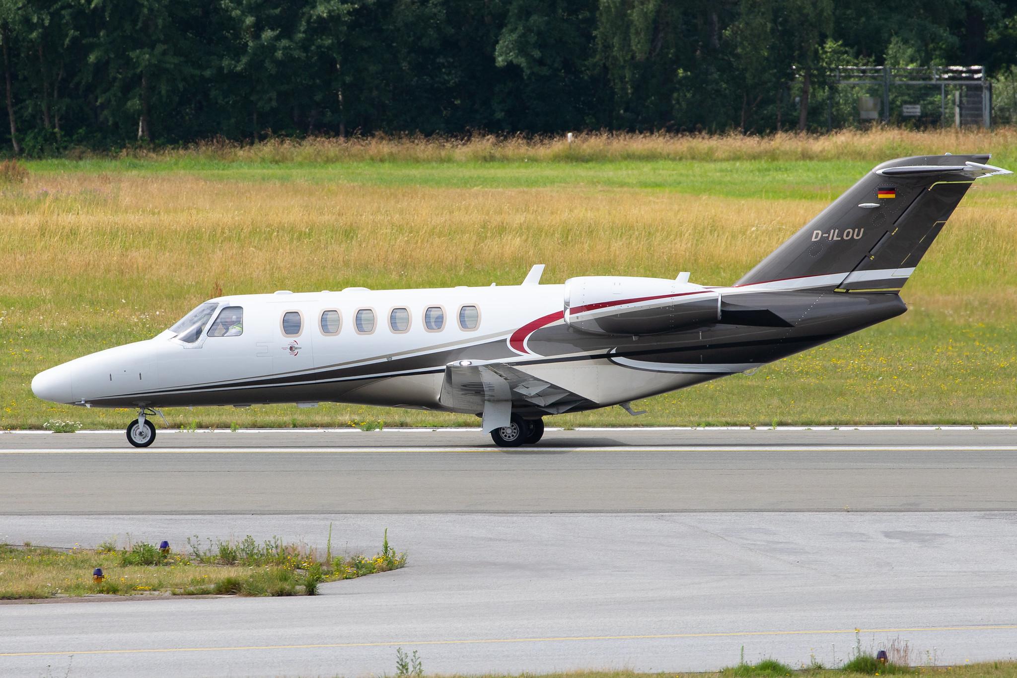 Hamburg Airport: Sylt Air (7E / AWU) |  Cessna 525A CitationJet CJ2+ C25A | D-ILOU | MSN 525A-0512