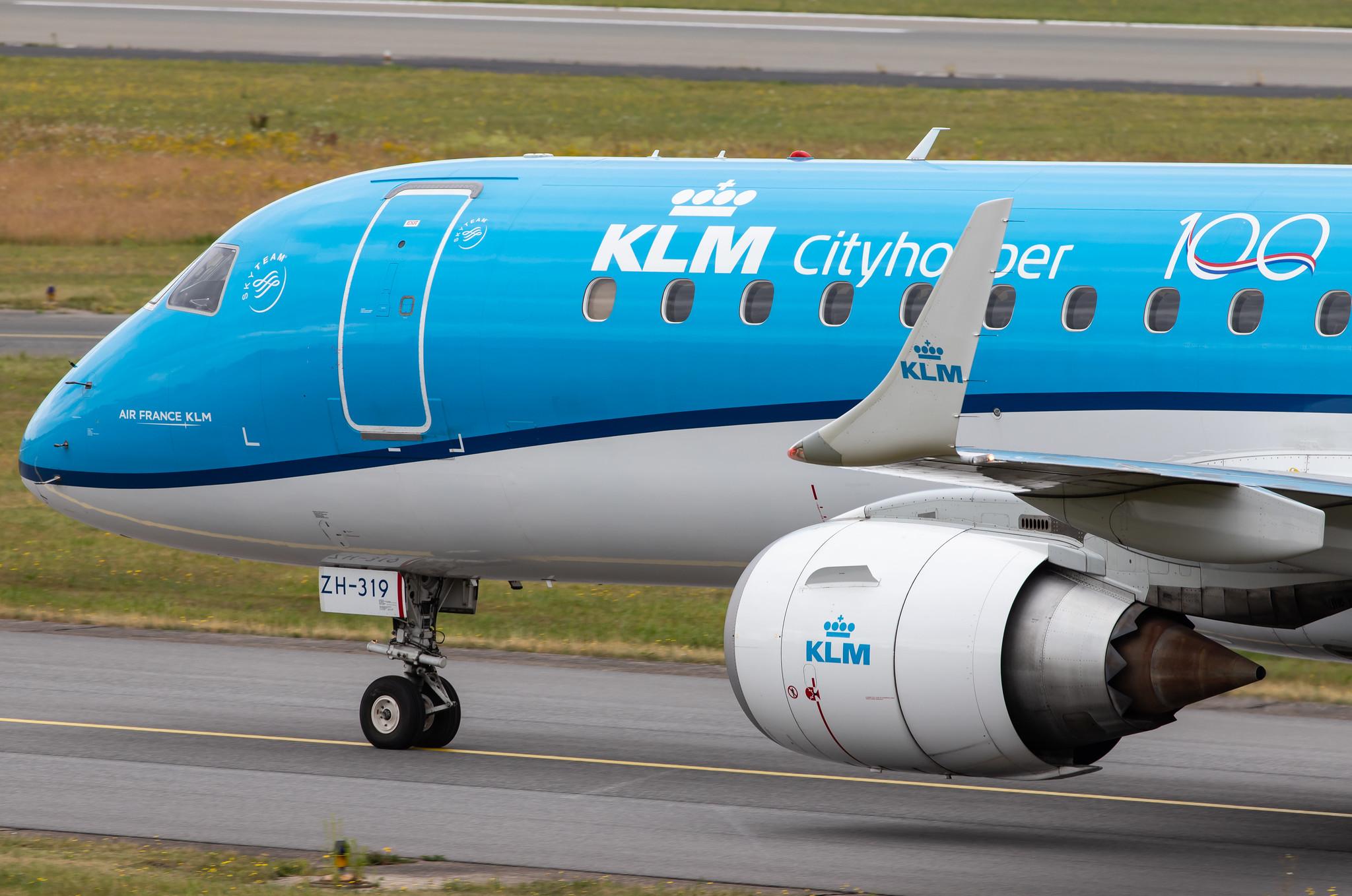 Hamburg Airport: KLM (KL / KLM) | Operator: KLM Cityhopper |  Embraer E190STD E190 | PH-EZH | MSN 19000319