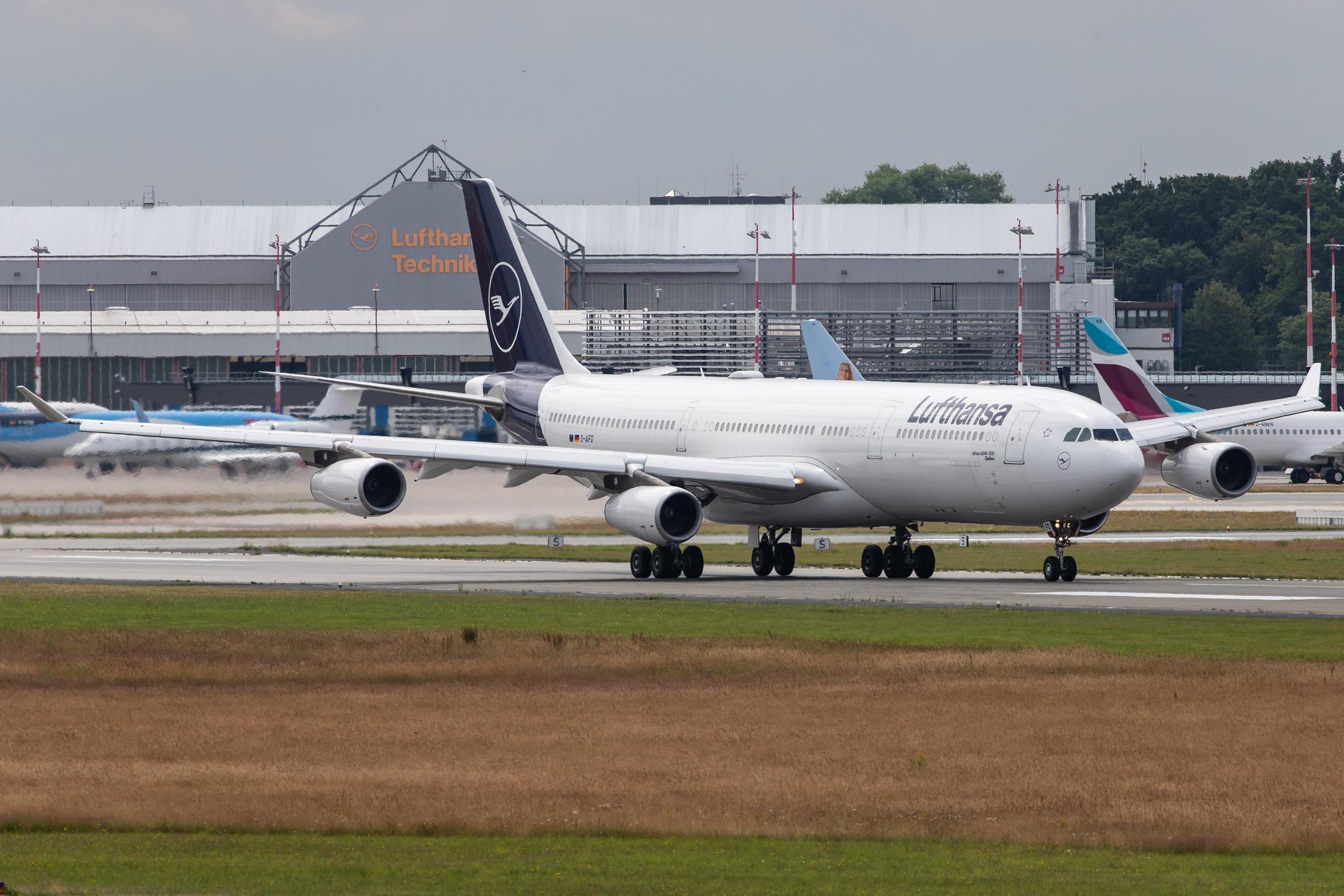 Hamburg Airport: Lufthansa (LH / DLH) |  Airbus A340-313 A343 | D-AIFD | MSN 0390