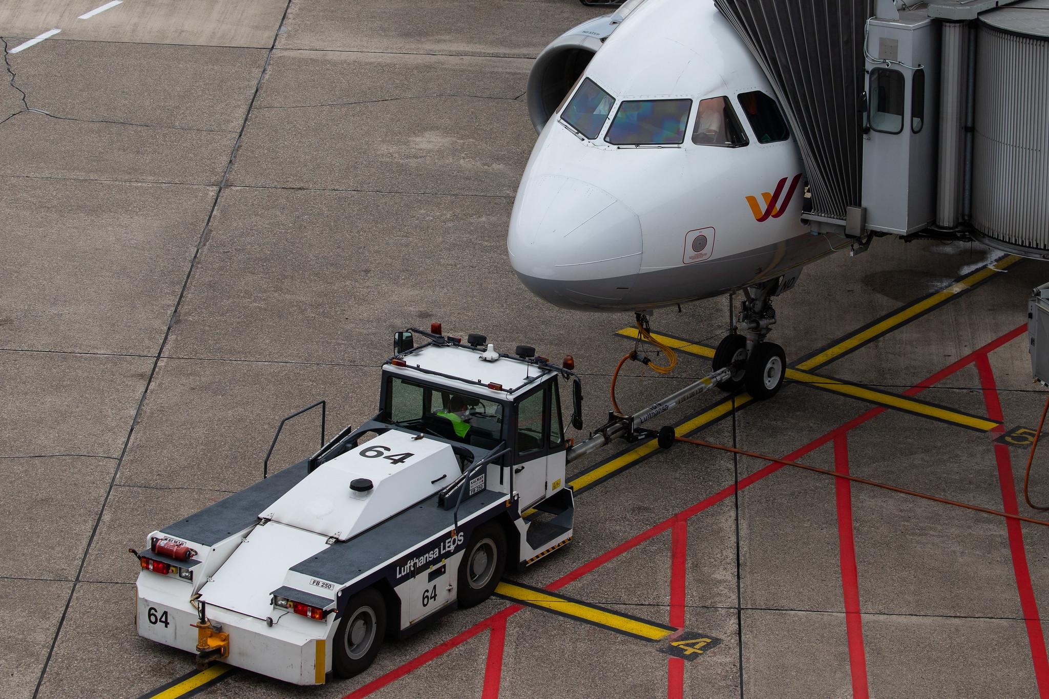 Düsseldorf Airport: Eurowings (EW / EWG) | Operator: Germanwings |  Airbus A319-112 A319 | D-AKNO | MSN 1147