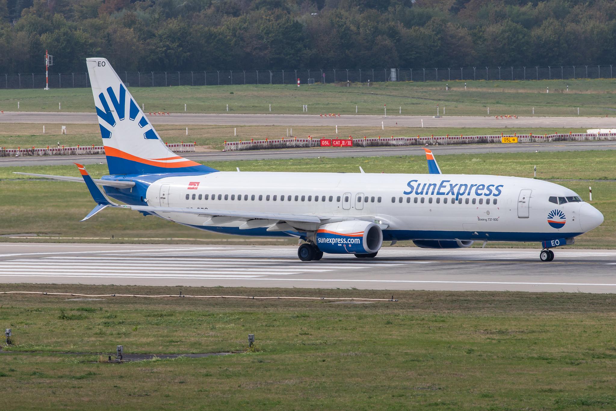 Düsseldorf Airport: SunExpress (XQ / SXS) |  Boeing 737-8HC B738 | TC-SEO | MSN 61178