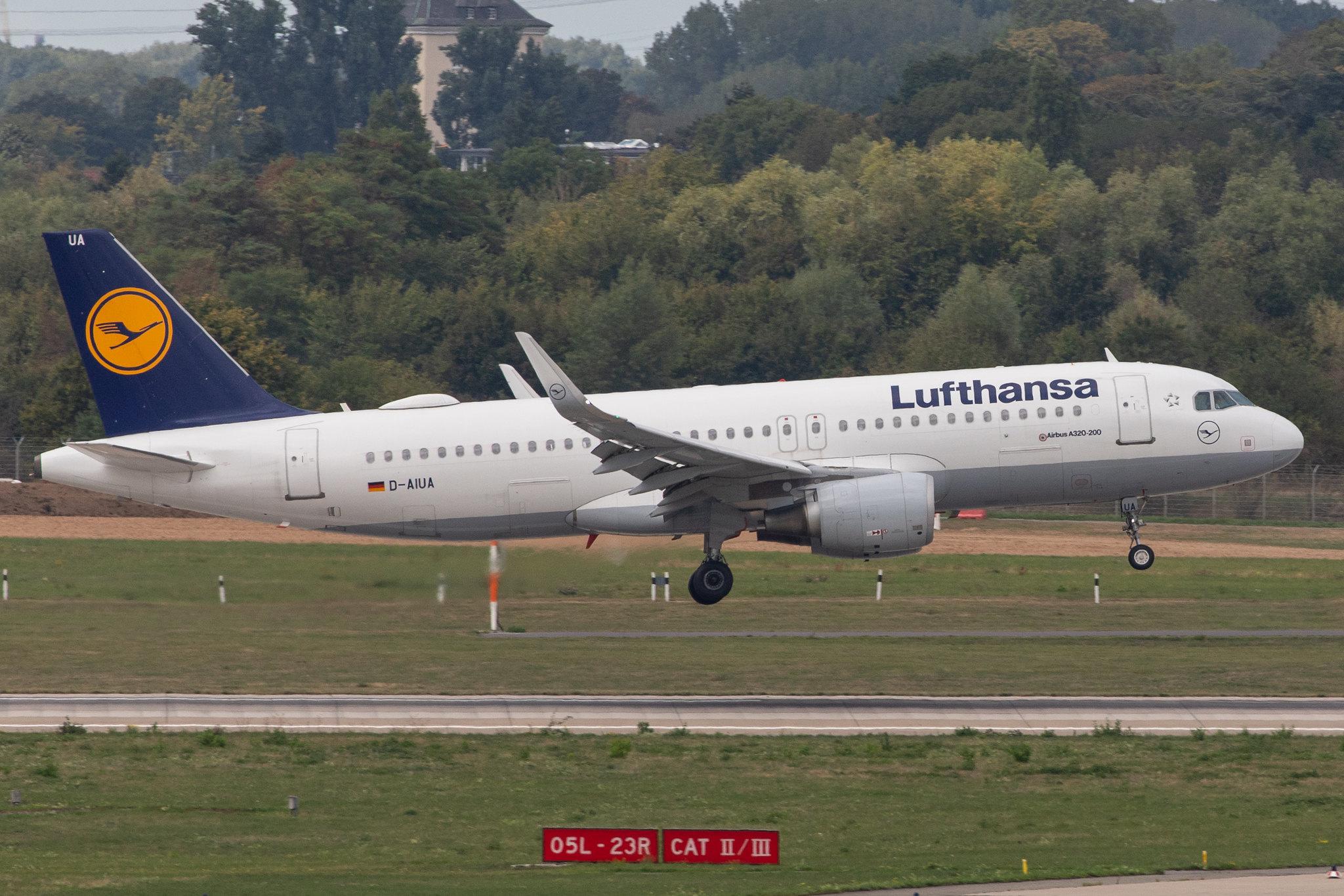 Düsseldorf Airport: Lufthansa (LH / DLH) |  Airbus A320-214 A320 | D-AIUA | MSN 5935