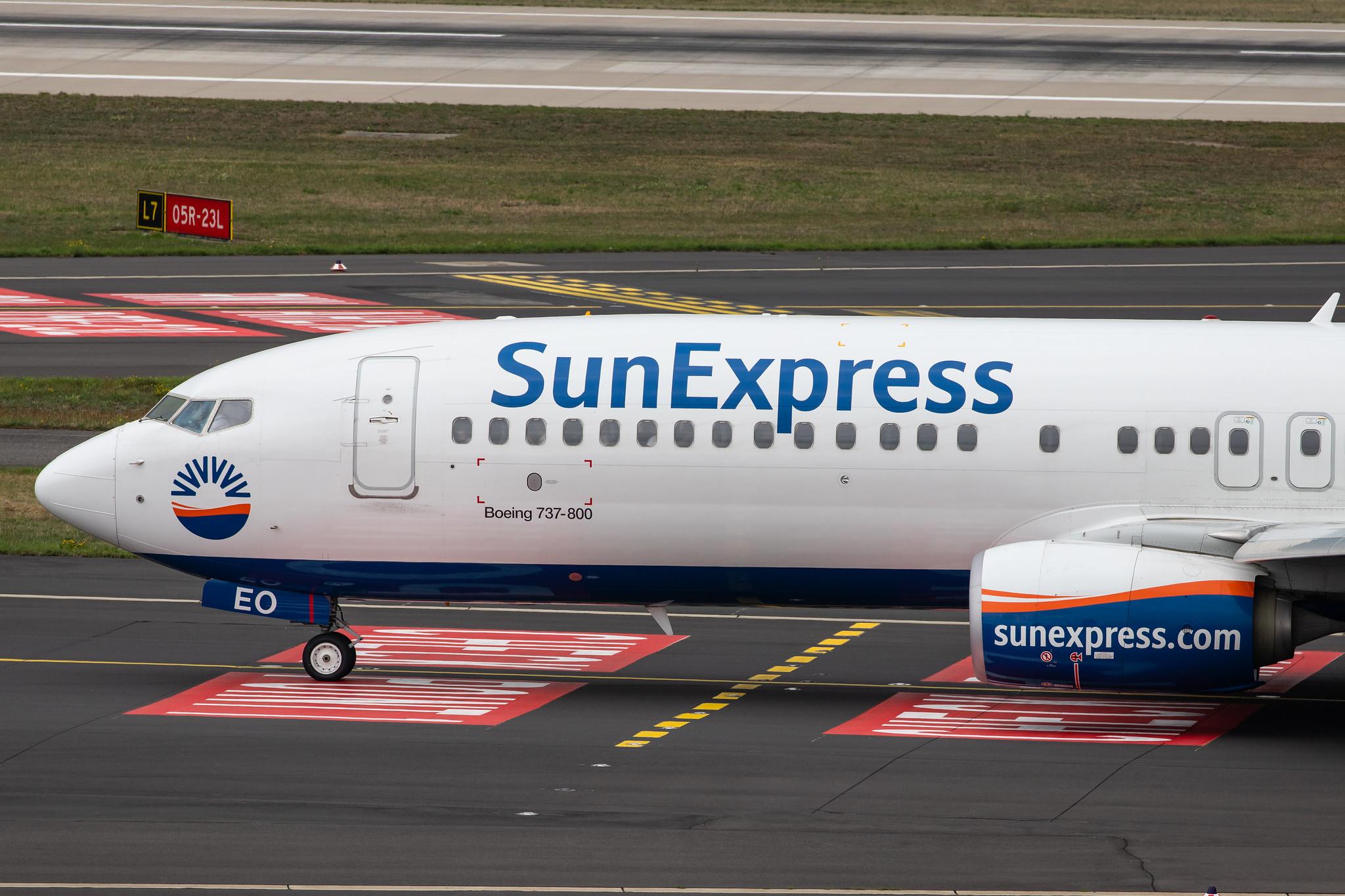 Düsseldorf Airport: SunExpress (XQ / SXS) |  Boeing 737-8HC B738 | TC-SEO | MSN 61178