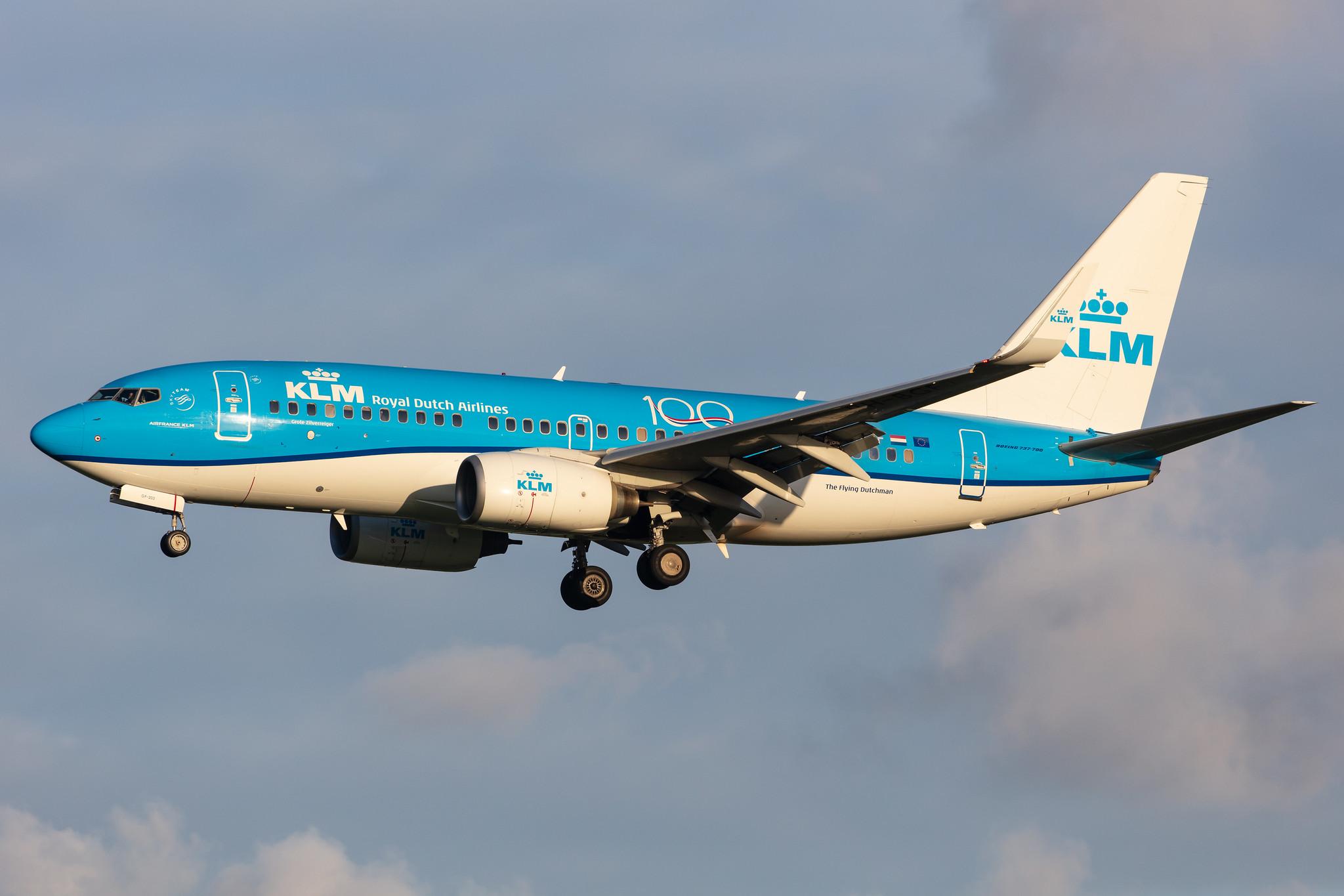 Amsterdam Airport Schiphol: KLM (KL / KLM) |  Boeing 737-7K2 B737 | PH-BGF | MSN 30365