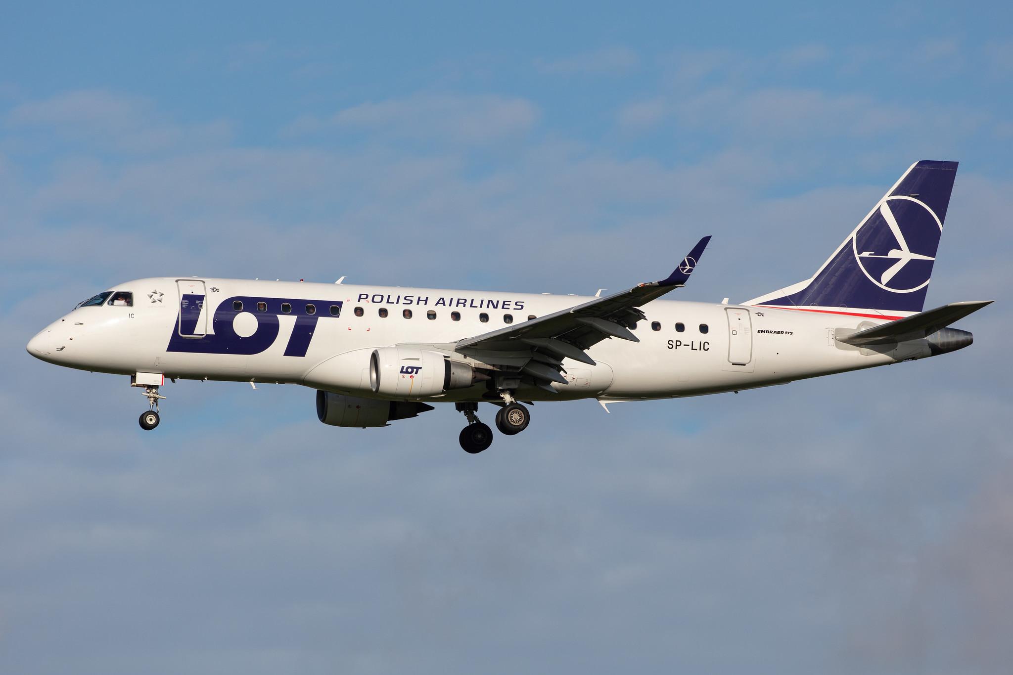 Amsterdam Airport Schiphol: LOT (LO / LOT) |  Embraer E175STD E75S | SP-LIC | MSN 17000134