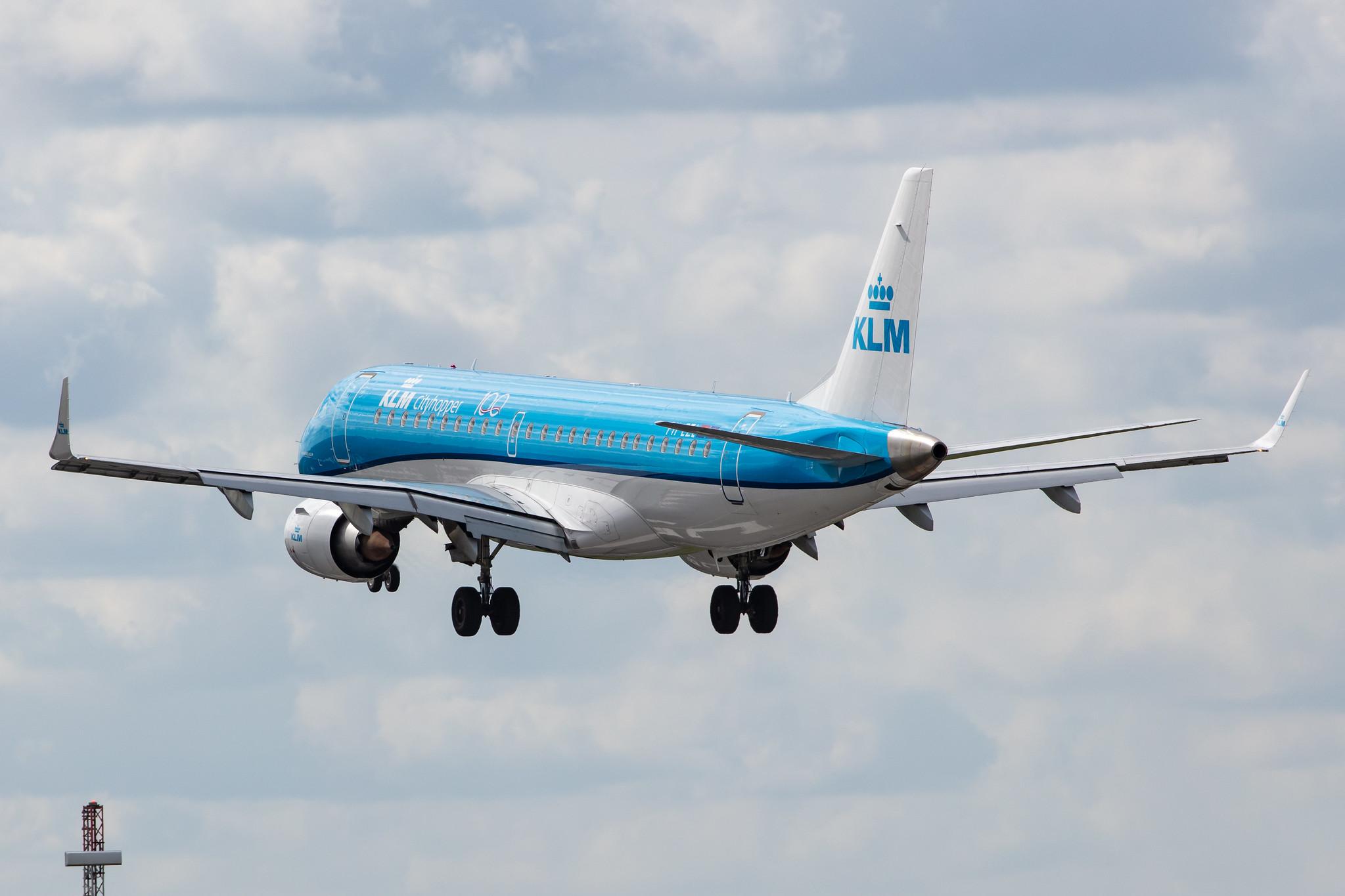 Amsterdam Airport Schiphol: KLM (KL / KLM) | Operator: KLM Cityhopper |  Embraer E190STD E190 | PH-EZL | MSN 19000334