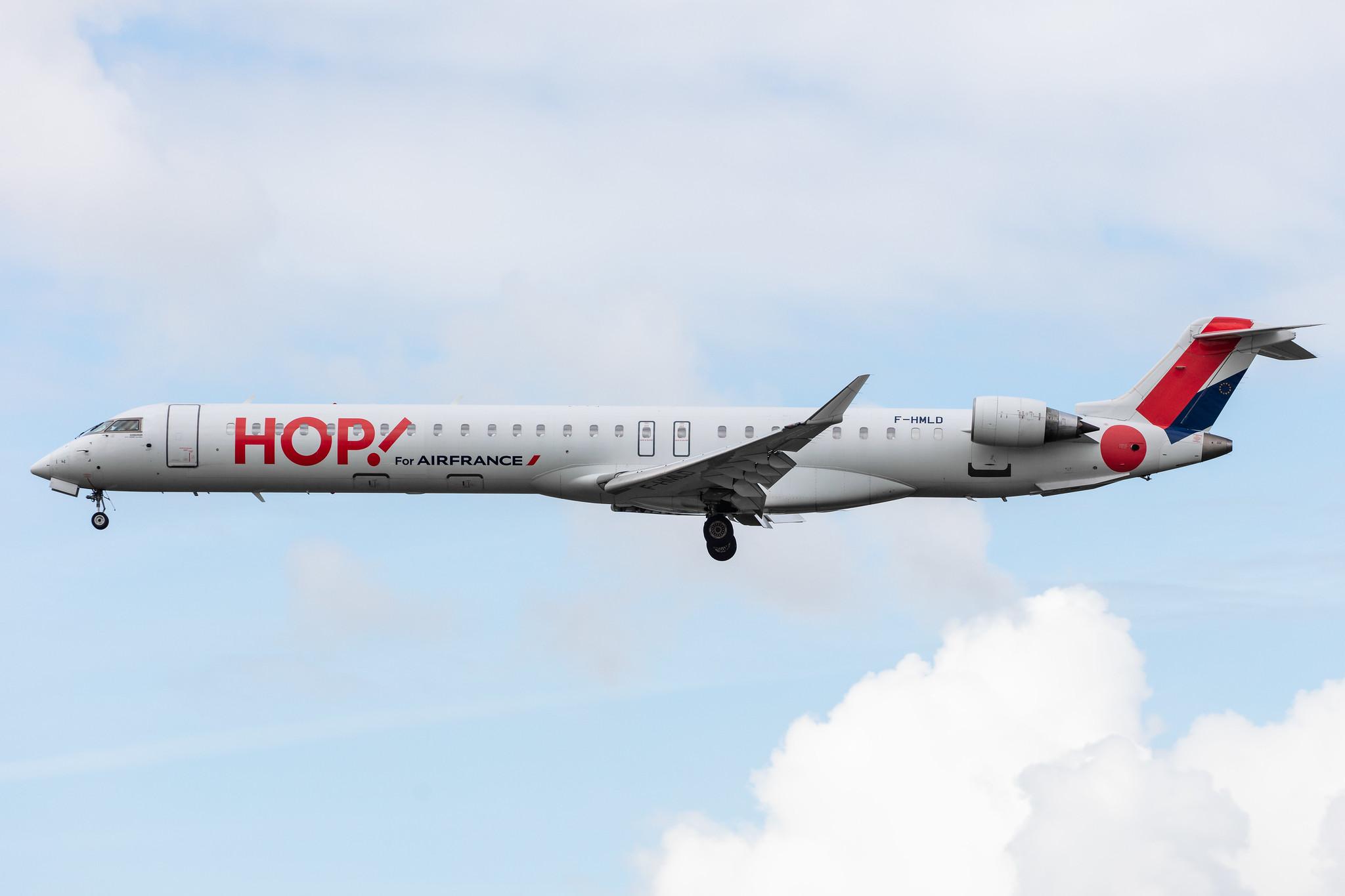 Amsterdam Airport Schiphol: Air France (AF / AFR) | Operator: Air France Hop |  Mitsubishi CRJ-1000EL CRJX | F-HMLD | MSN 19007