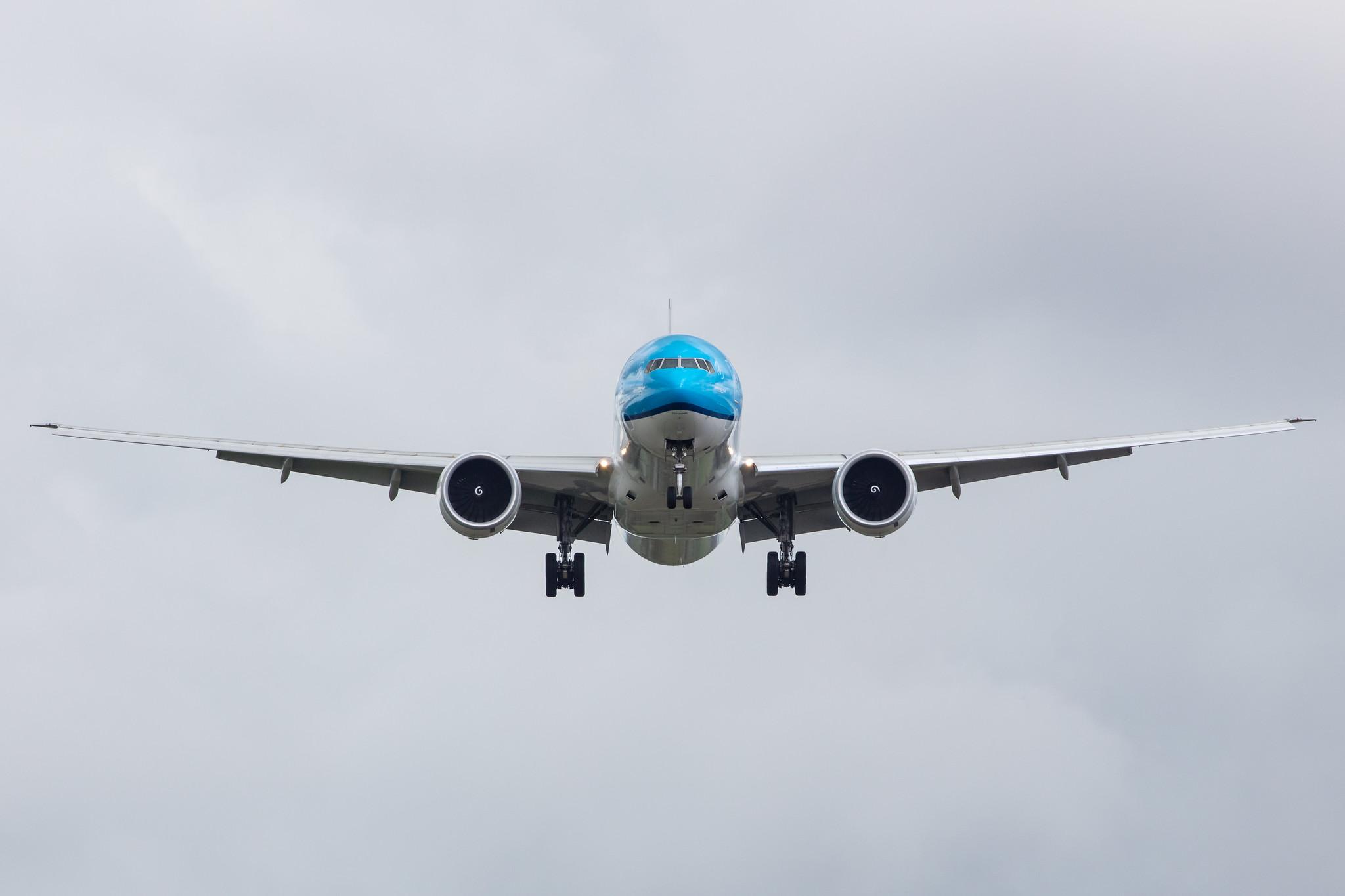 Amsterdam Airport Schiphol: KLM (KL / KLM) |  Boeing 777-306(ER) B77W | PH-BVS | MSN 61604