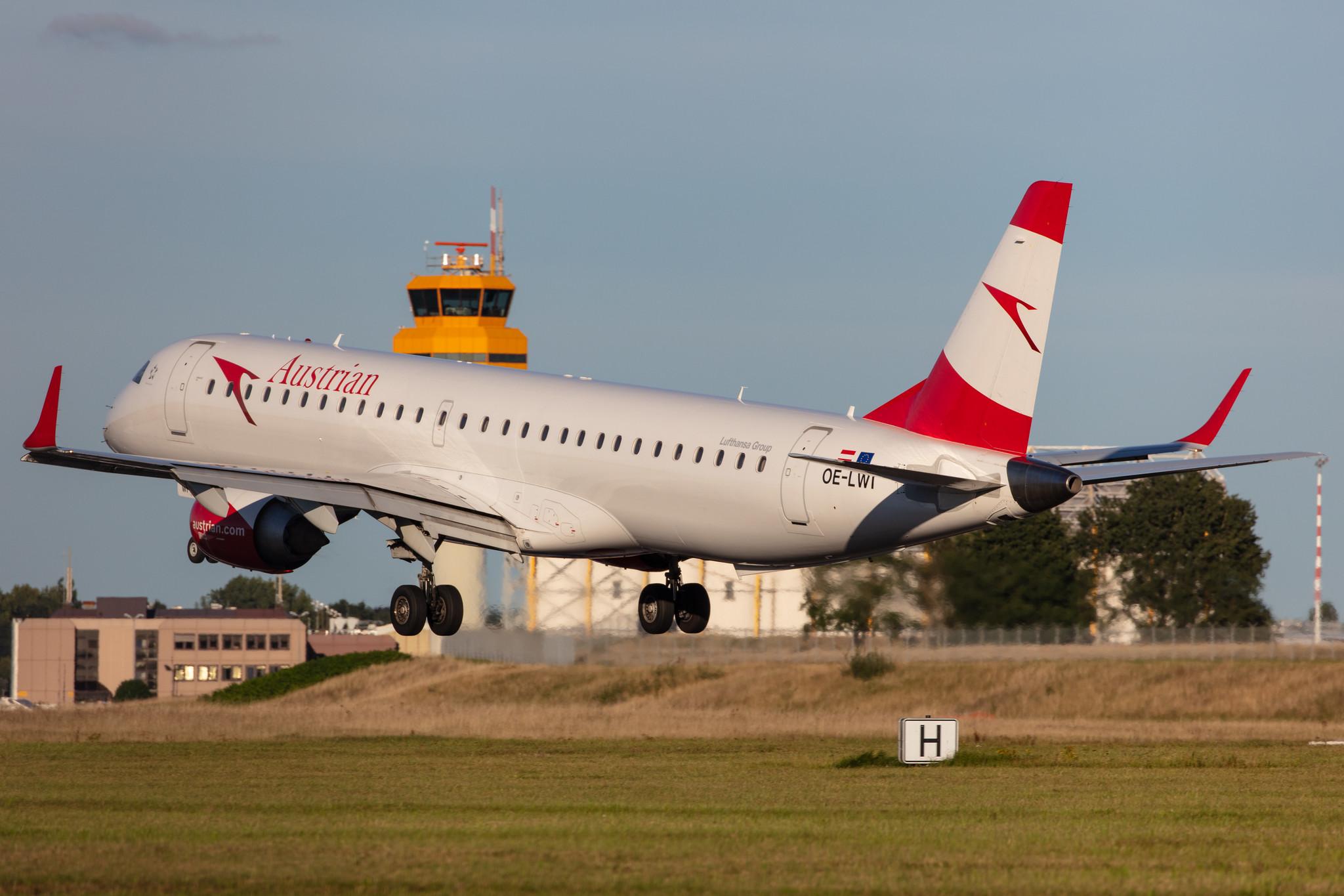Hamburg Airport: Austrian Airlines (OS / AUA) |  Embraer E195LR E195 | OE-LWI | MSN 19000500