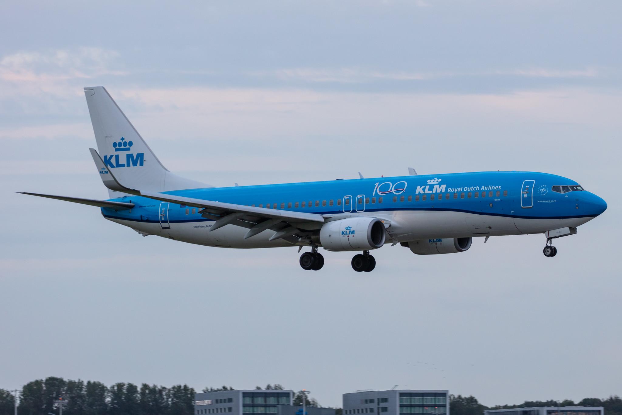 Amsterdam Airport Schiphol: KLM (KL / KLM) |  Boeing 737-8K2 B738 | PH-BXB | MSN 29132