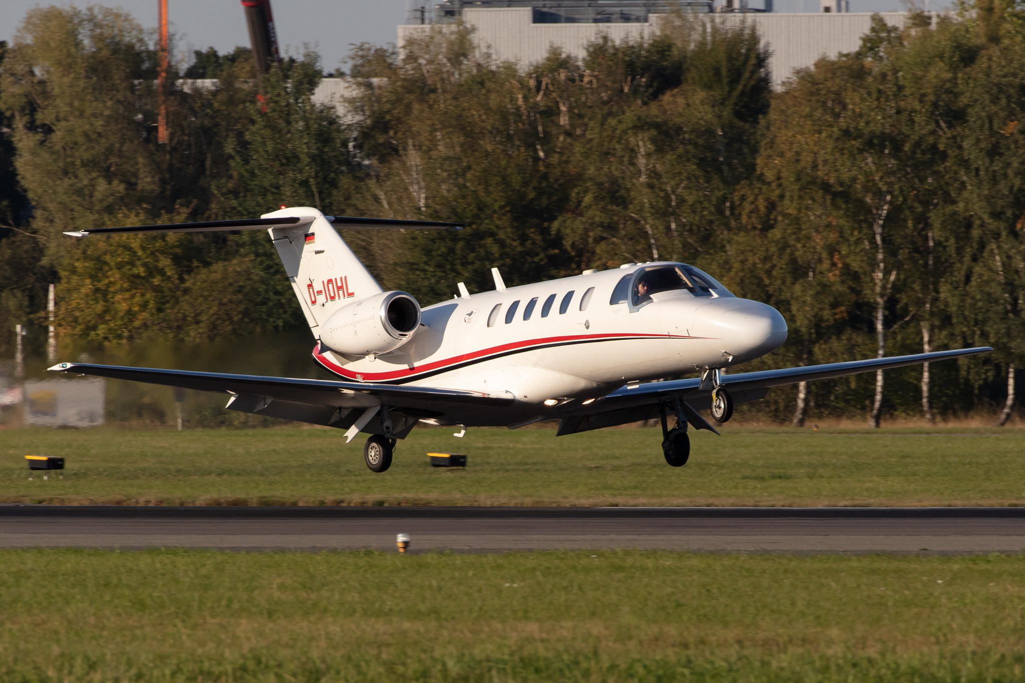 Hamburg Airport: Private owner |  Cessna 525A CitationJet CJ2 C25A | D-IOHL | MSN 525A-0233