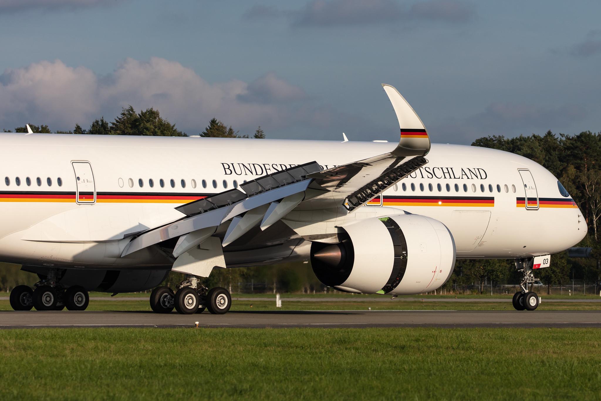 Hamburg Airport: German Air Force (/ GAF) |  Airbus A350-941 A359 | D-AGAF (10+03) | MSN 416
