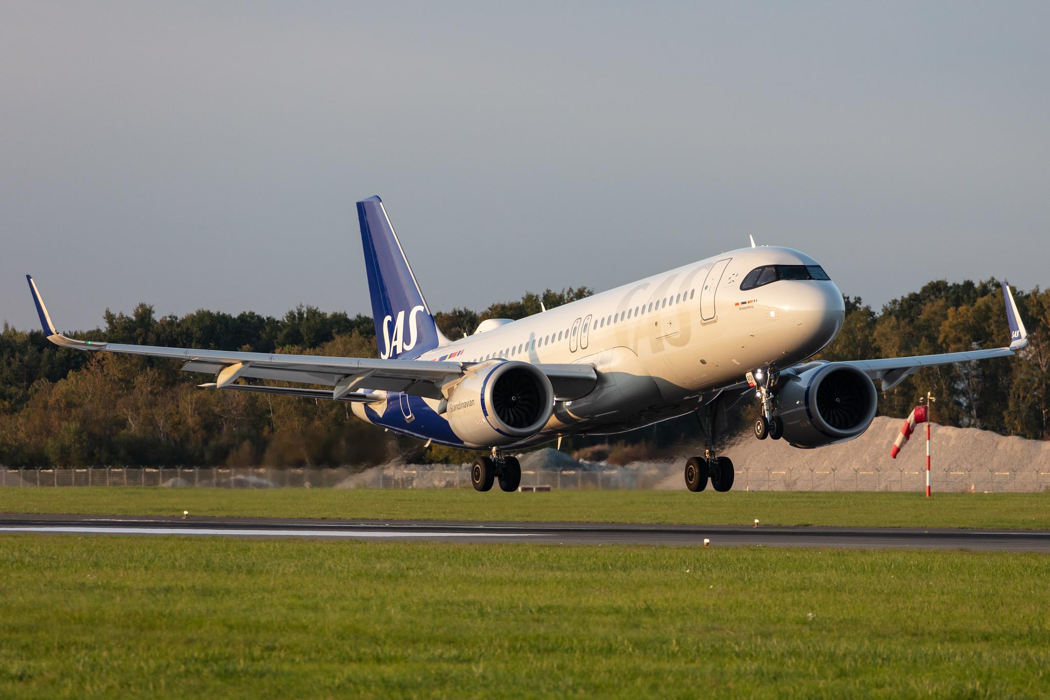 Hamburg Airport: SAS (SK / SAS) |  Airbus A320-251N A20N | SE-ROI | MSN 9247