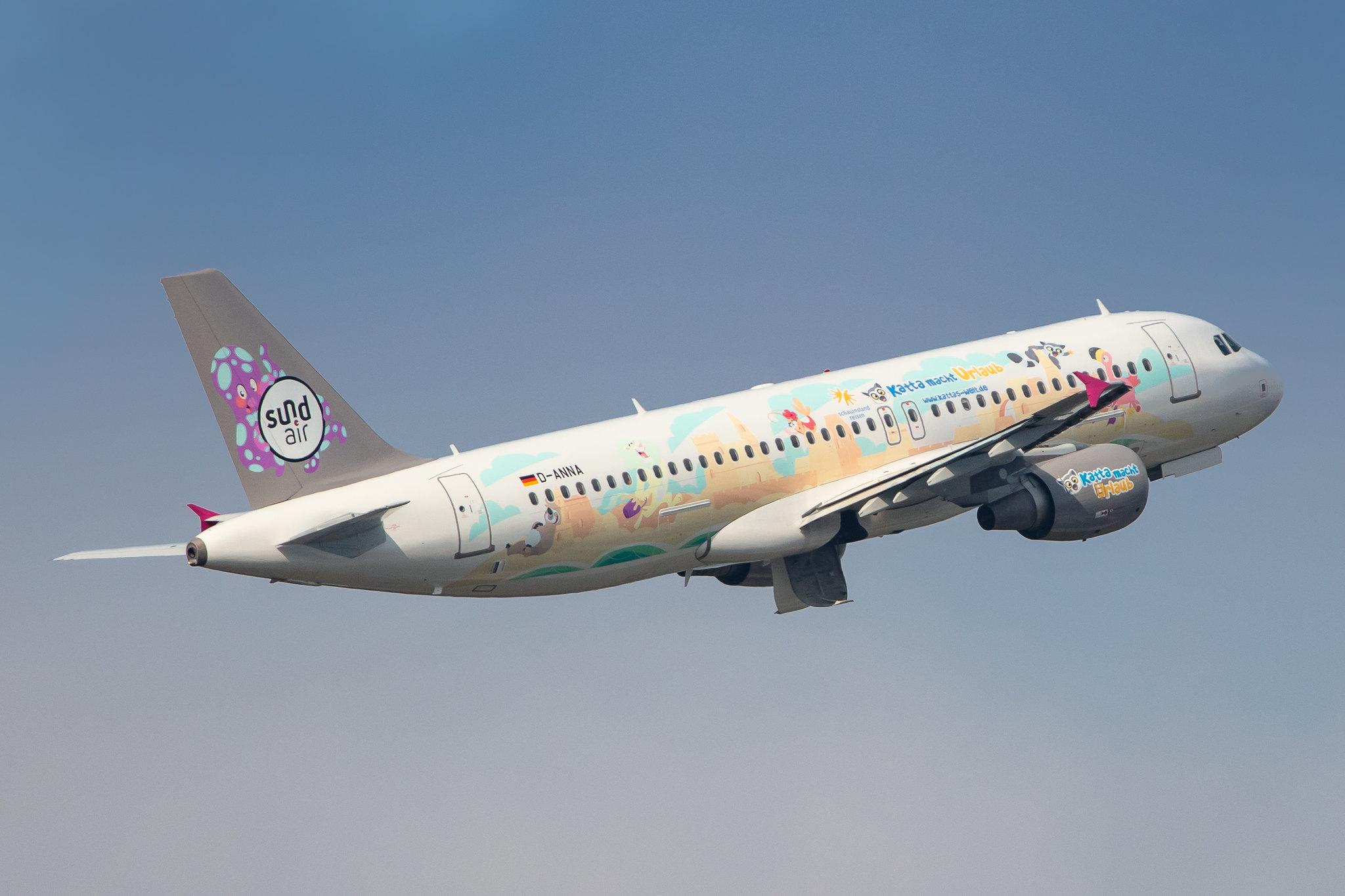 Hamburg Airport: Sundair (SR / SDR) |  Livery: Katta macht Urlaub Livery |  Airbus A320-214 A320 | D-ANNA | MSN 3289