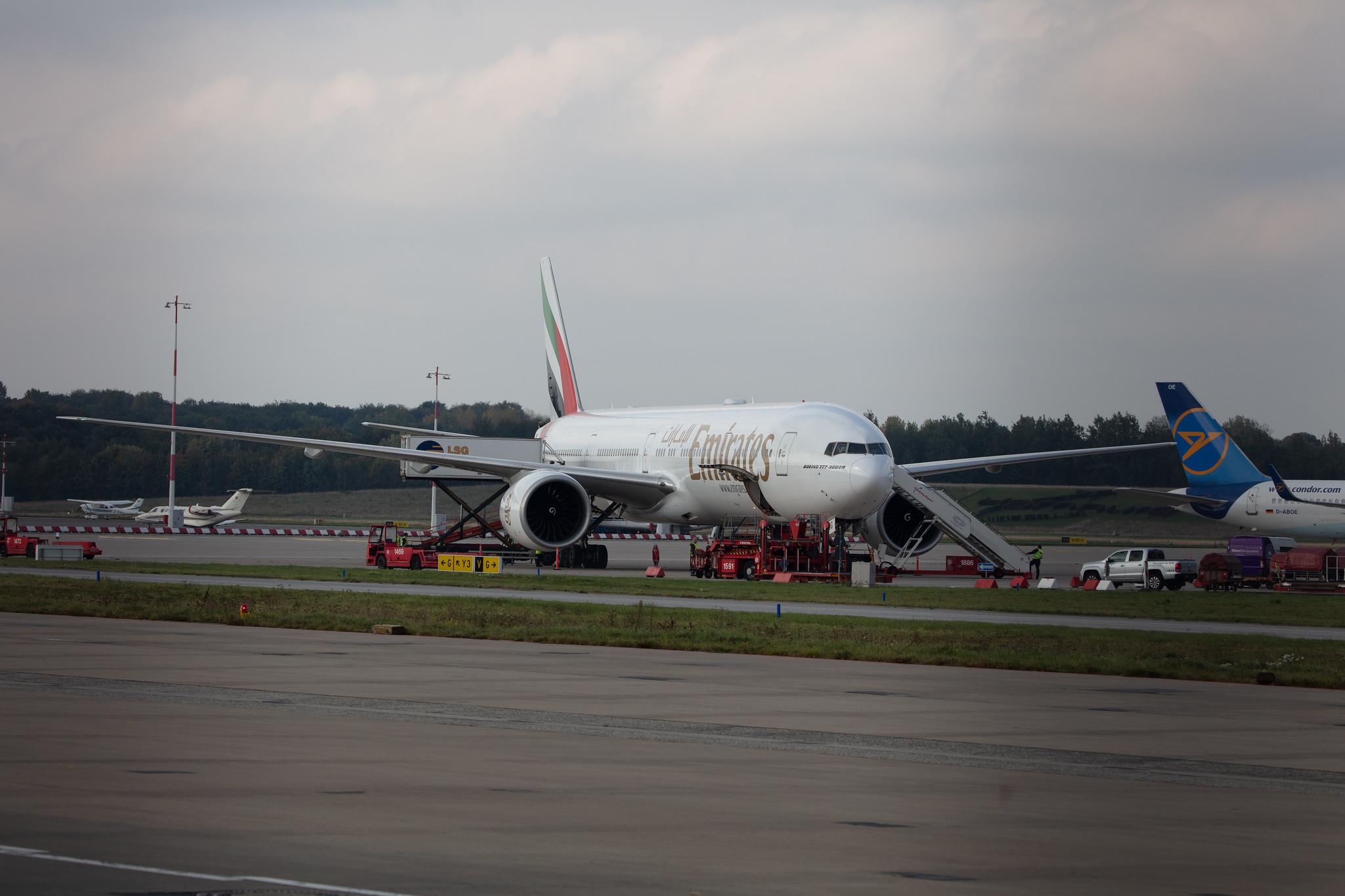 Hamburg Airport: Emirates (EK / UAE) |  Boeing 777-31H(ER) B77W | A6-EGG | MSN 41070