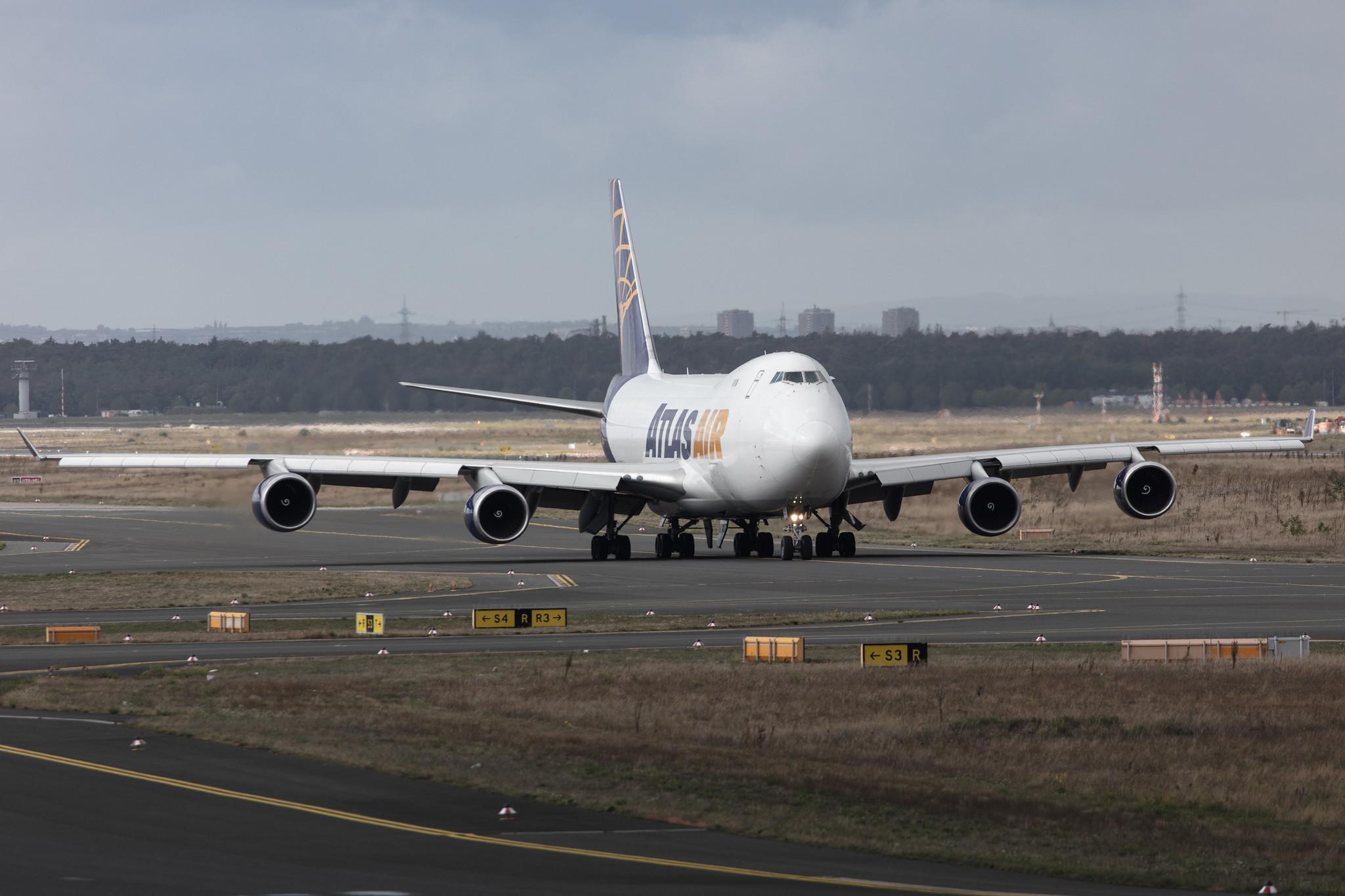 Frankfurt Airport: Atlas Air (5Y / GTI) |  Boeing 747-47U(F) B744 | N415MC | MSN 32837
