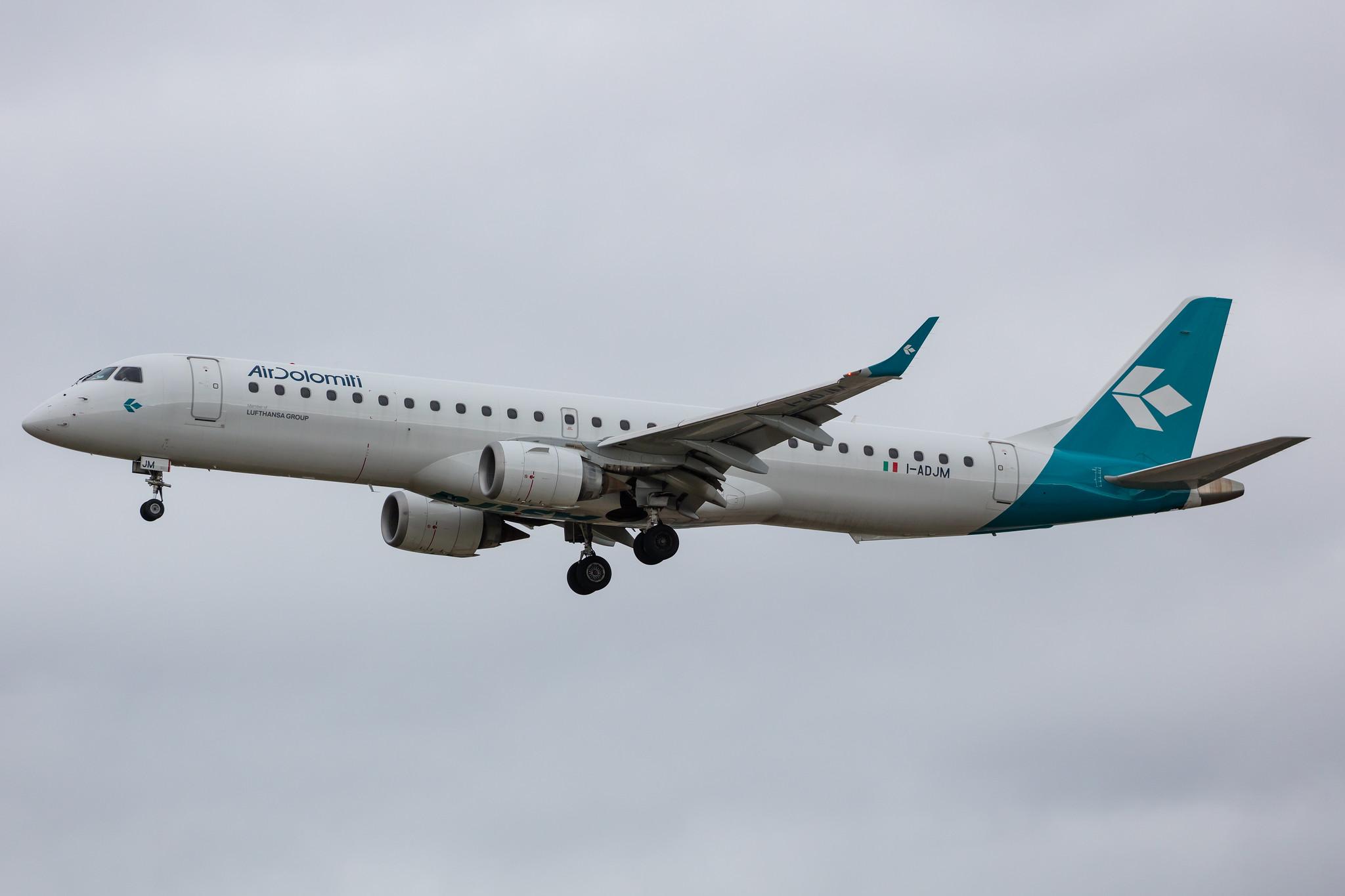 Frankfurt Airport: Air Dolomiti (EN / DLA) |  Embraer E195LR E195 | I-ADJM | MSN 19000258